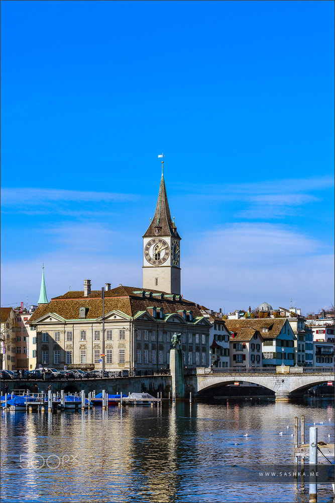 Minolta AF 80-200mm F2.8 HS-APO G sample photo. Architectural details, old center of zurich photography