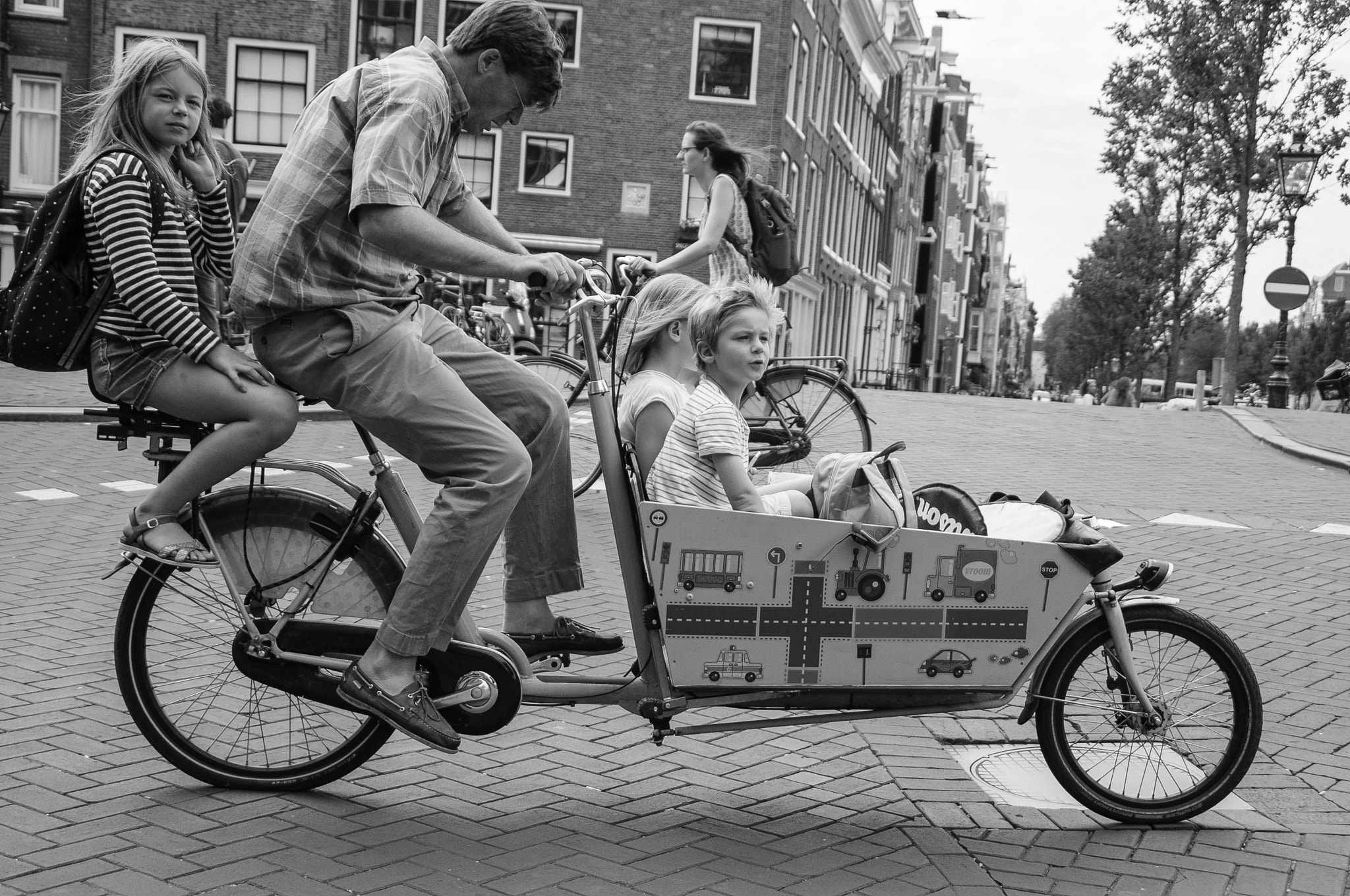 Nikon D5000 sample photo. Hard pedaling photography