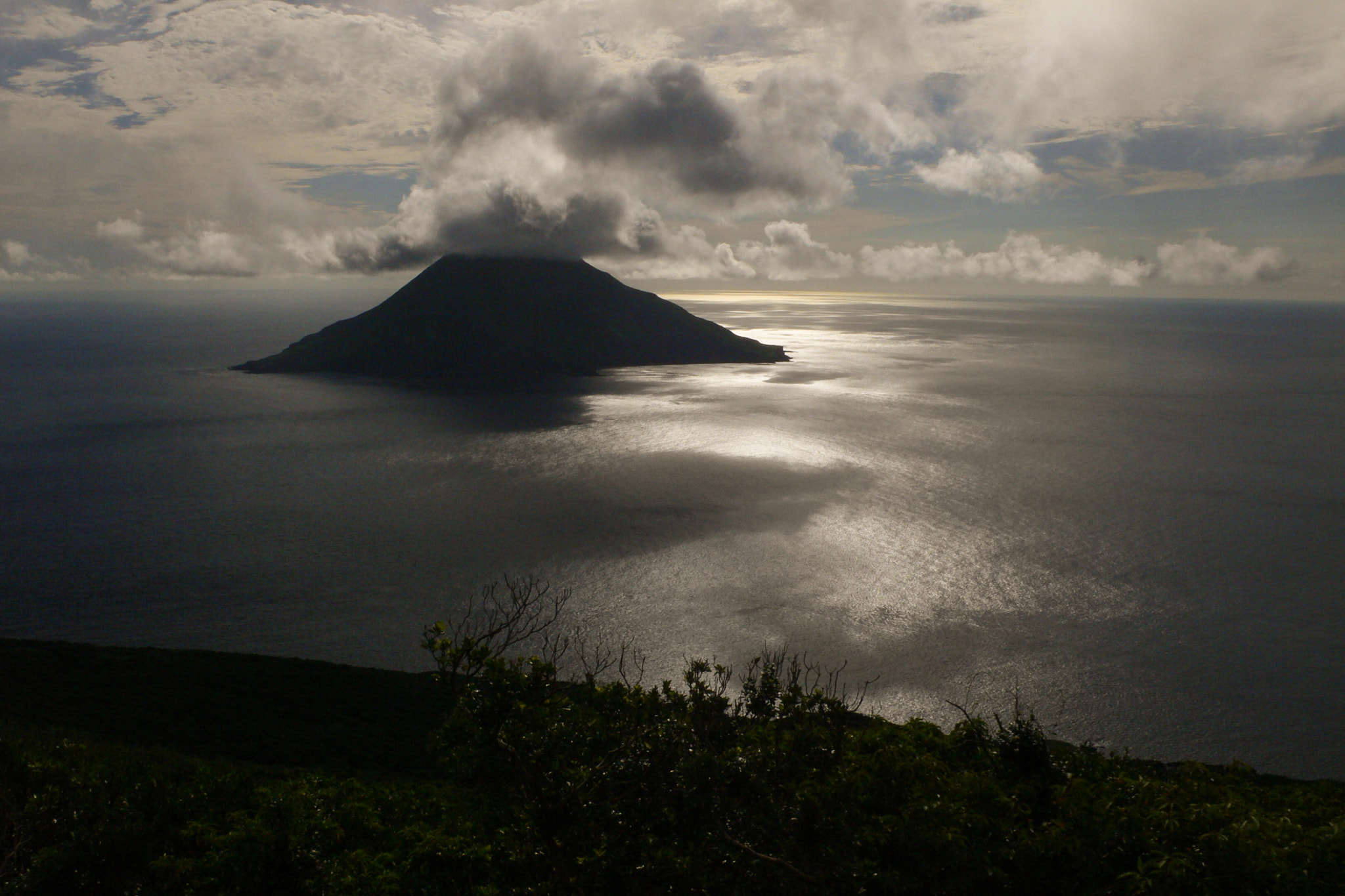 Panasonic DMC-LX1 sample photo. Sunset of hachijo-kojima island tokyo photography