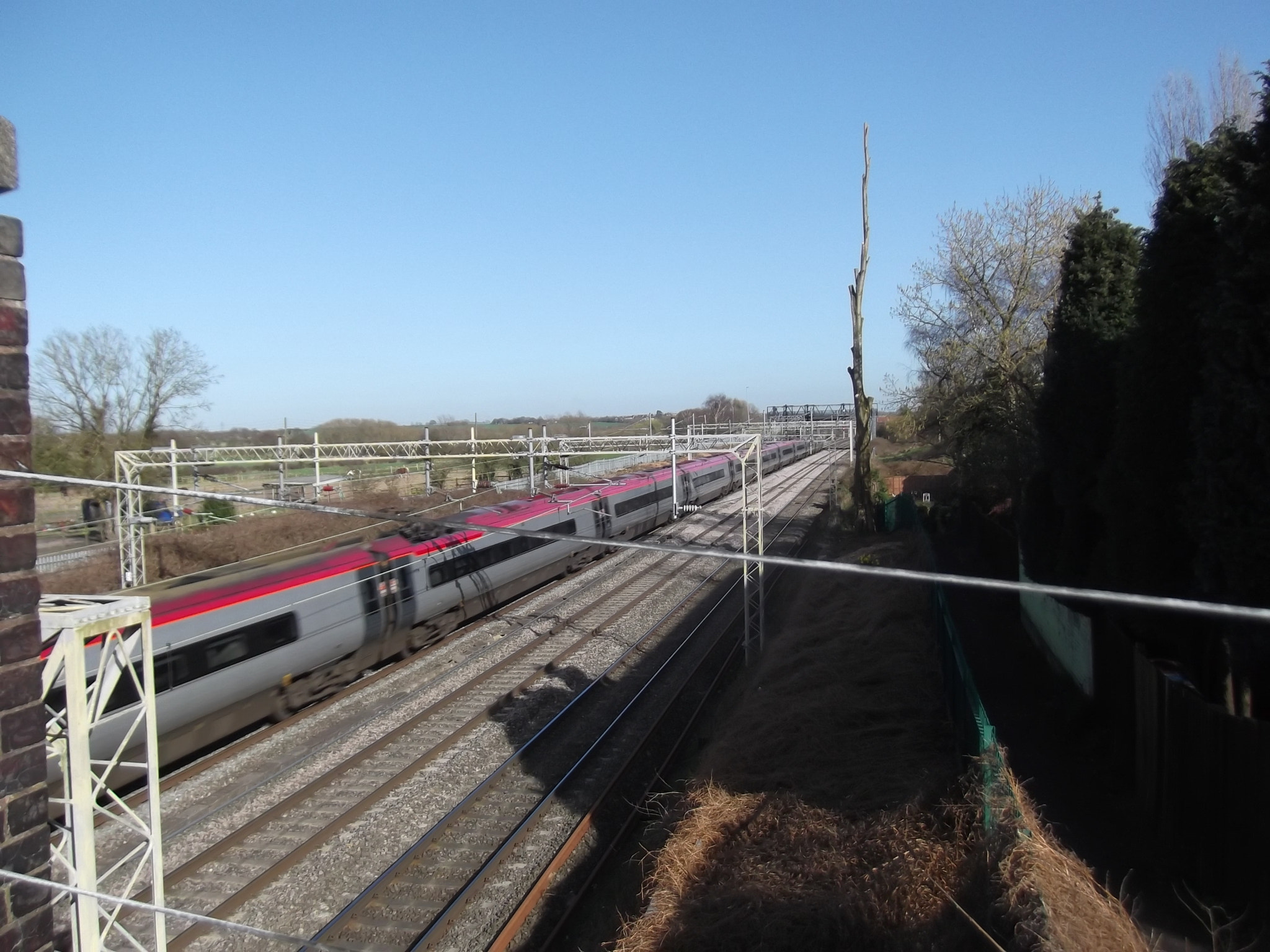 Fujifilm FinePix T350 sample photo. Railway photography