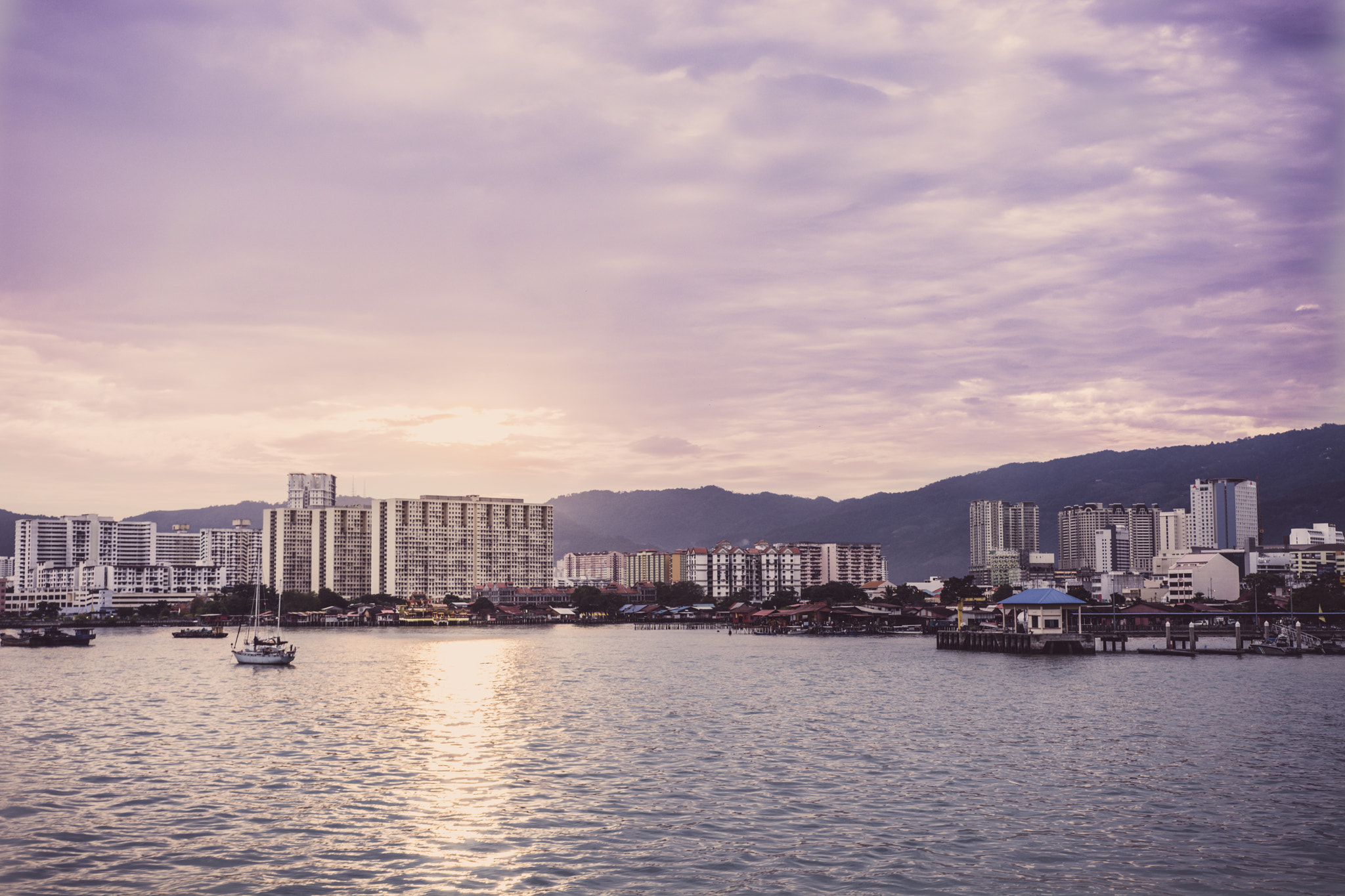 Nikon D7100 sample photo. The view from the ferry photography