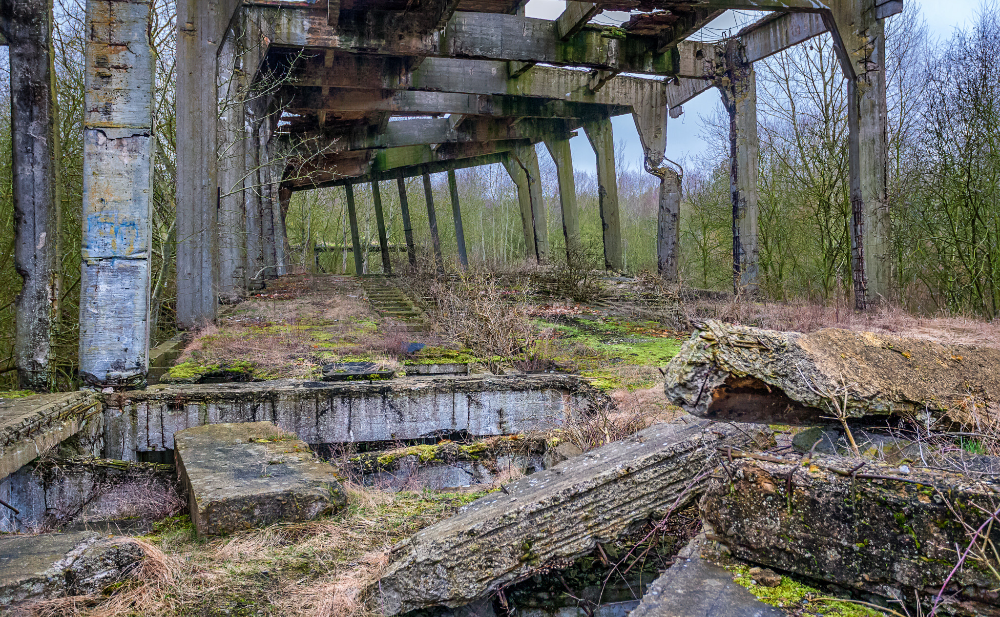 Canon EF 17-40mm F4L USM sample photo. Hydrierwerke politz ruins, power plant photography
