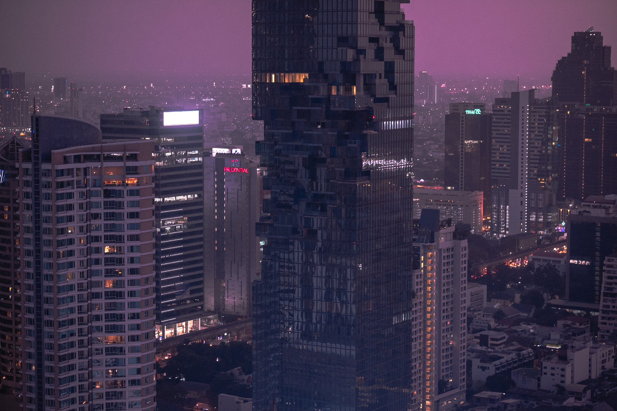 Fujifilm X-T1 + Fujifilm XF 56mm F1.2 R sample photo. Bangkok photography