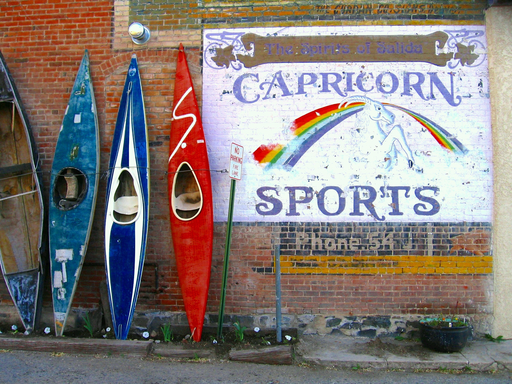 Canon POWERSHOT A520 sample photo. Kayaks, colorado photography