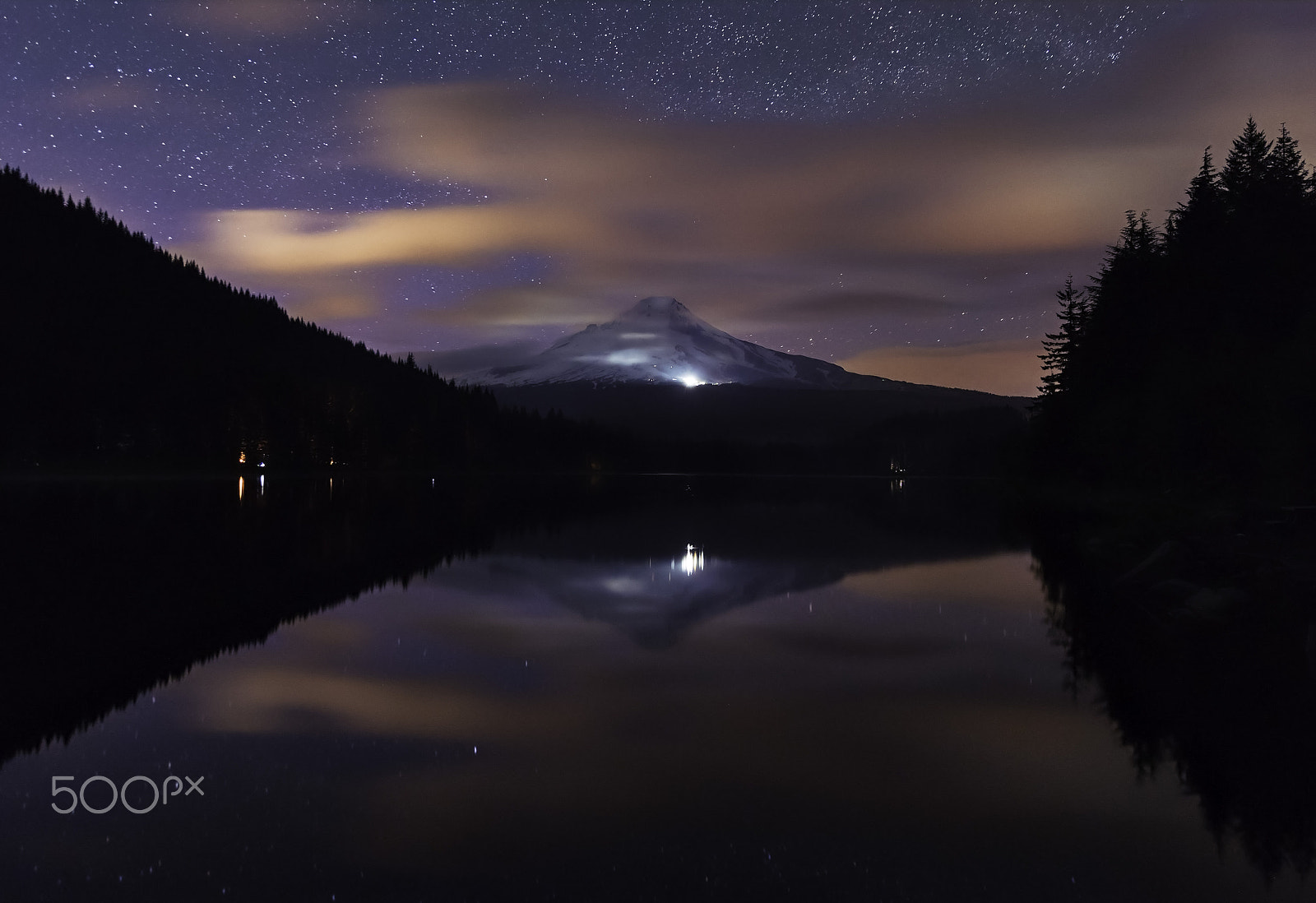 Nikon AF-S Nikkor 14-24mm F2.8G ED sample photo. Trillium lake, oregon photography