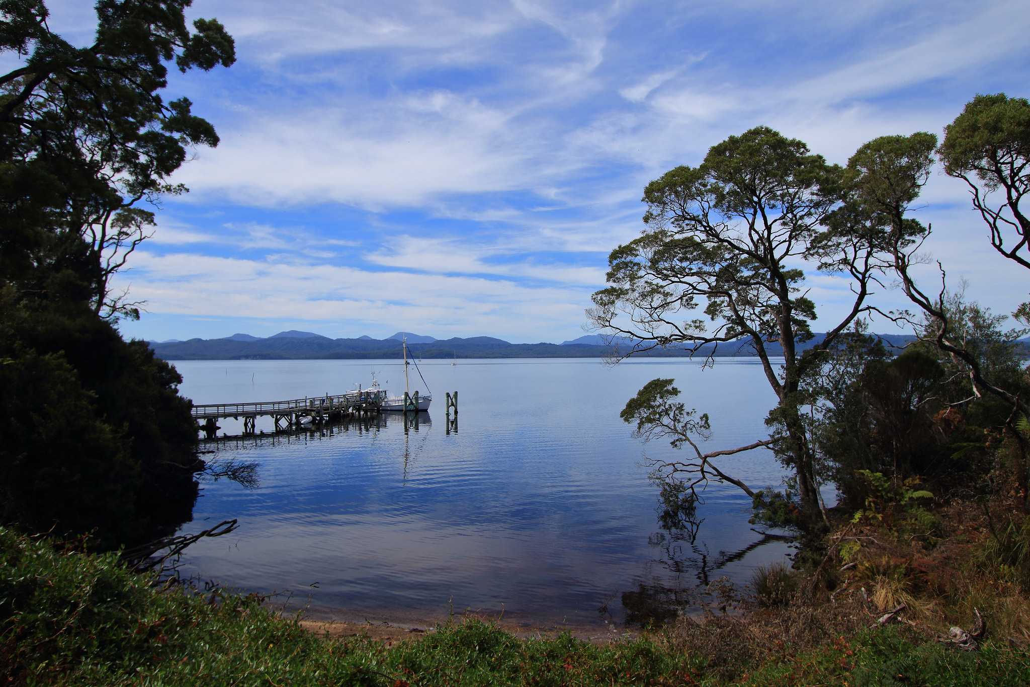 Canon EF-S 10-22mm F3.5-4.5 USM sample photo. Seclusion photography