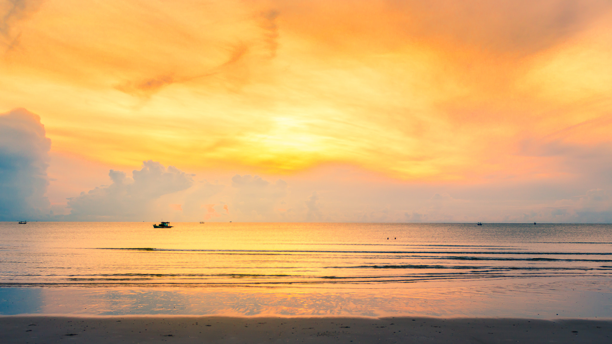 Nikon AF-S Nikkor 24-70mm F2.8G ED sample photo. Sunrise photography