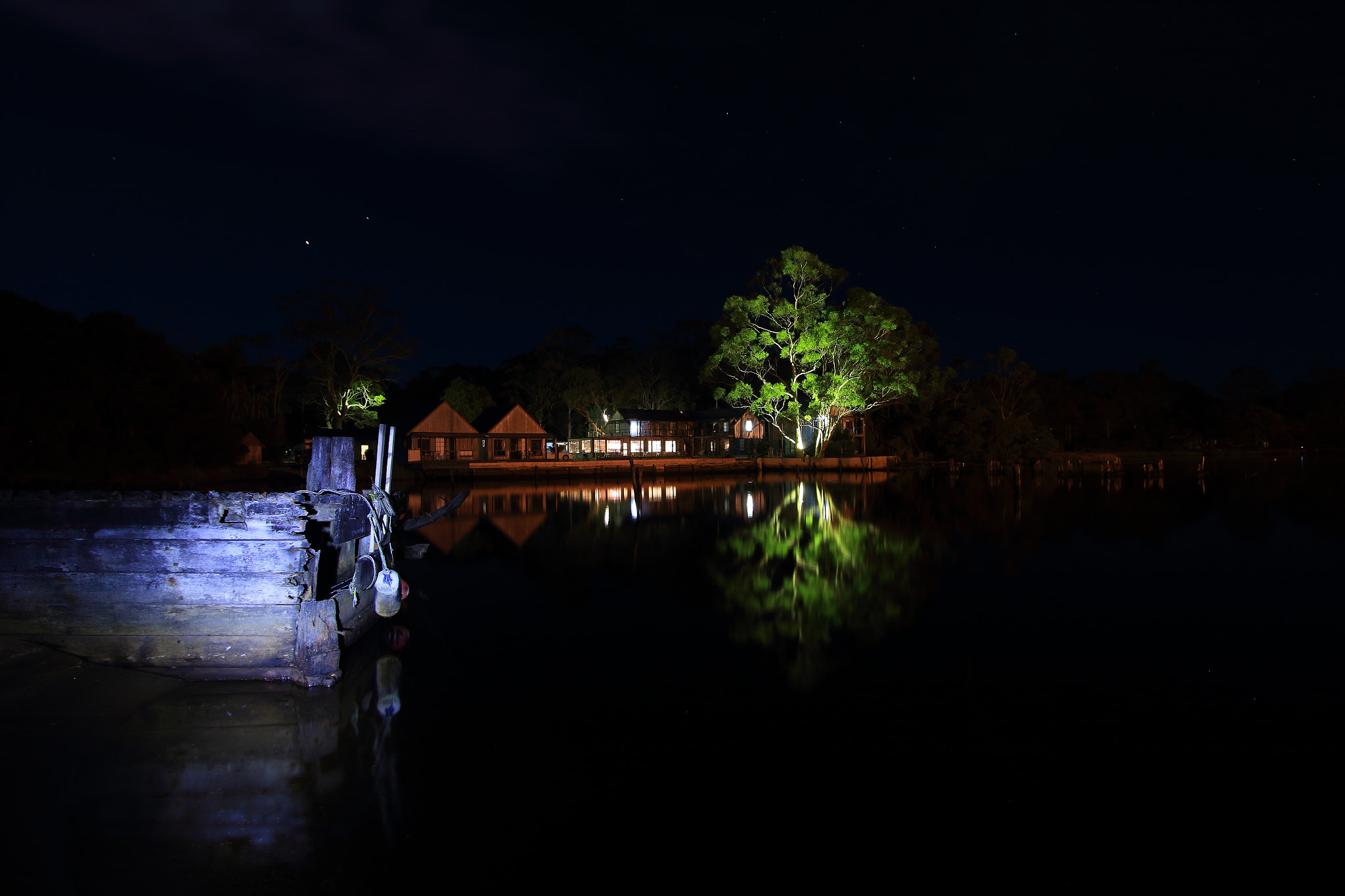 Canon EF-S 10-22mm F3.5-4.5 USM sample photo. Evening reflections photography