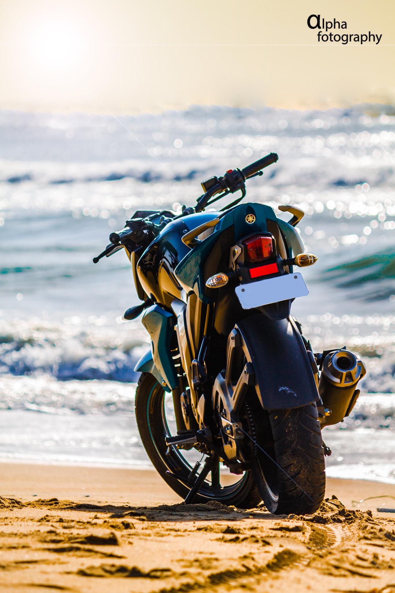 Canon EF-S 55-250mm F4-5.6 IS sample photo. Yamaha fz-s v2.0 photography
