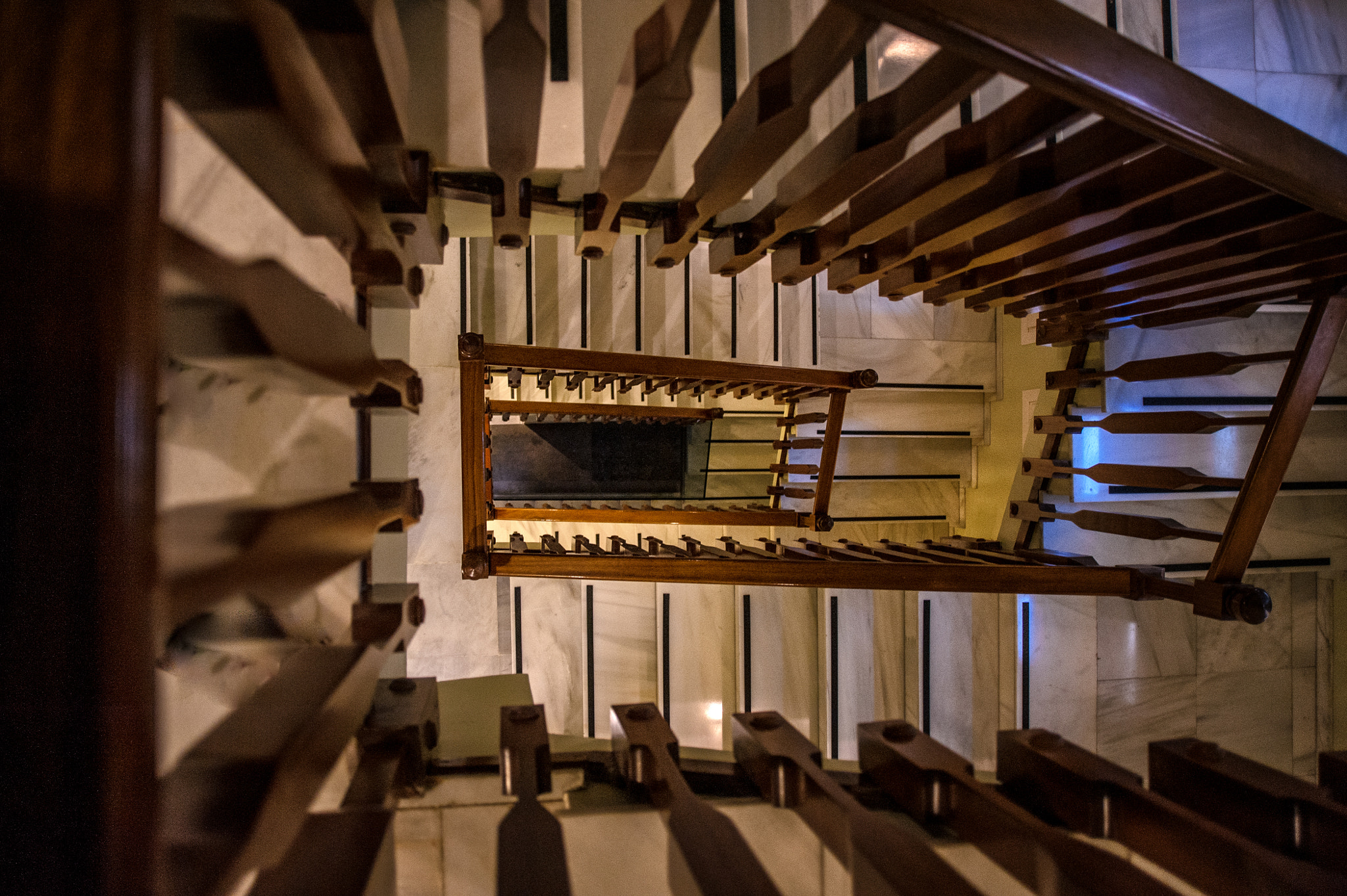 AF Zoom-Nikkor 28-105mm f/3.5-4.5D IF sample photo. Mc escher lite photography