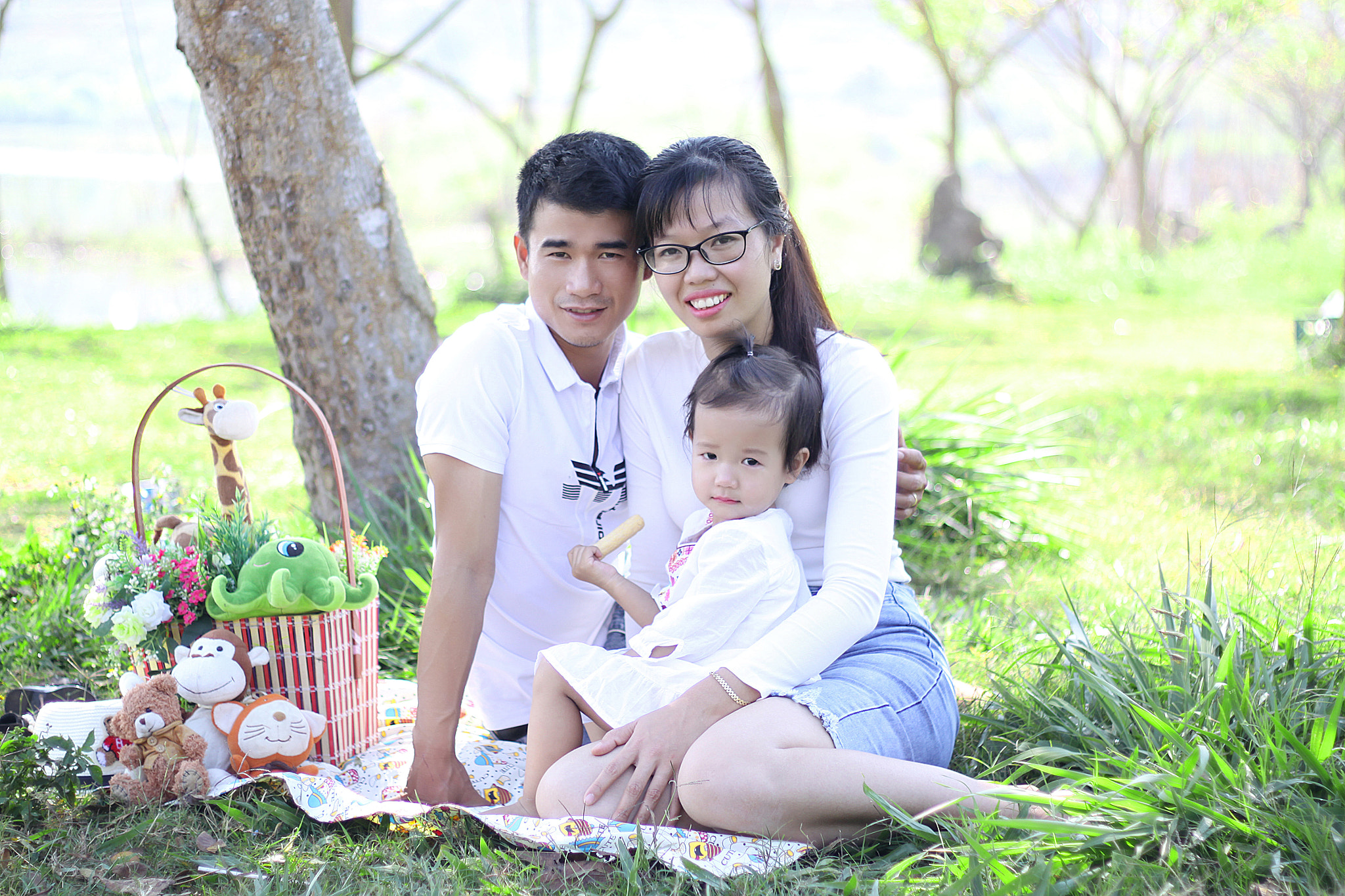 Canon EOS 50D + Canon EF 50mm F1.8 II sample photo. My family photography
