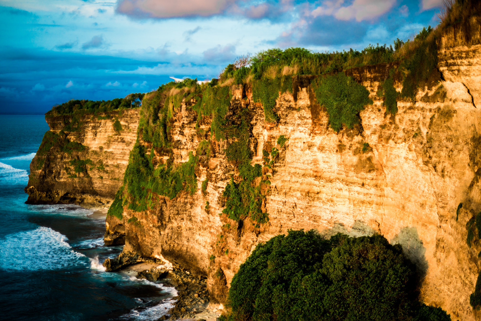 Sony a7R + Sony 50mm F1.4 sample photo. Uluwatu secret hill photography