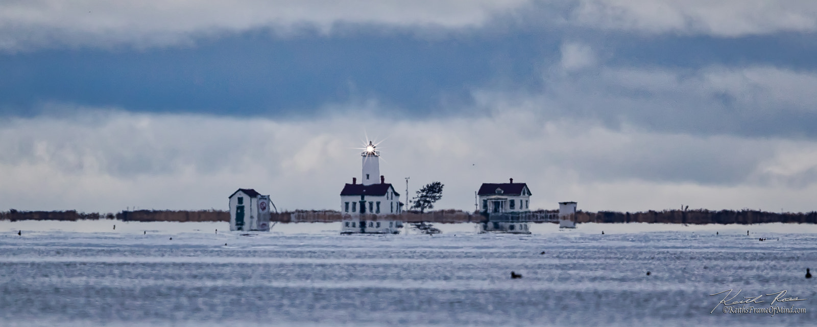 Canon EF 600mm F4L IS II USM sample photo. Mirage at dungeness spit lighthouse photography