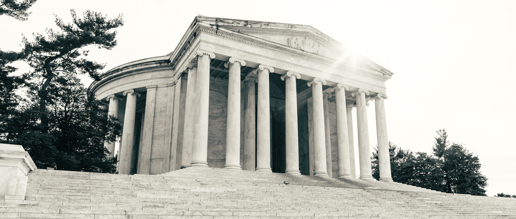 Sony a7R II + Canon EF 24-105mm F4L IS USM sample photo. A moment in d.c. at the steps of one of my favorite monuments in the world. photography