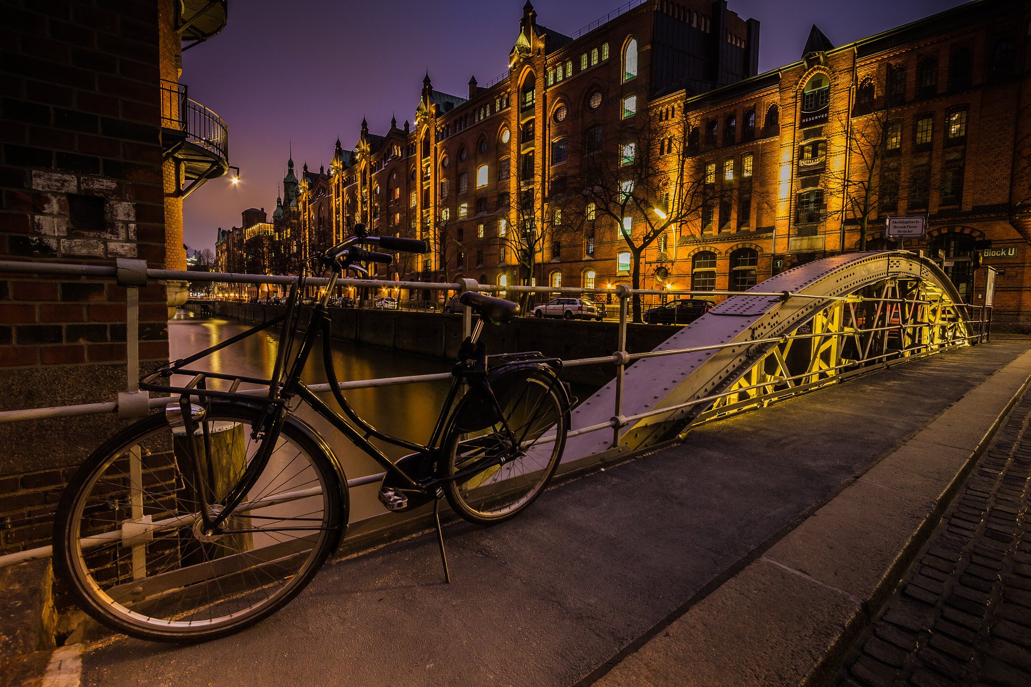 Canon EF-S 10-22mm F3.5-4.5 USM sample photo. [hamburg] fiets photography