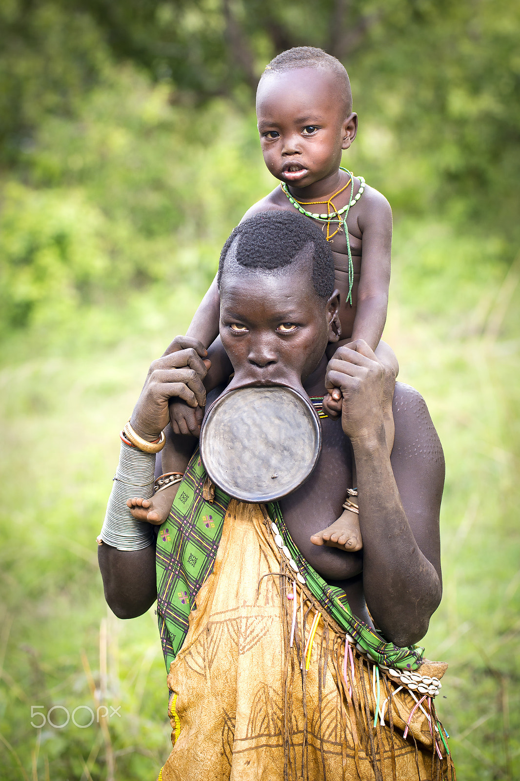 Nikon AF-S Nikkor 70-200mm F4G ED VR sample photo. Surma tribe with lip plate photography