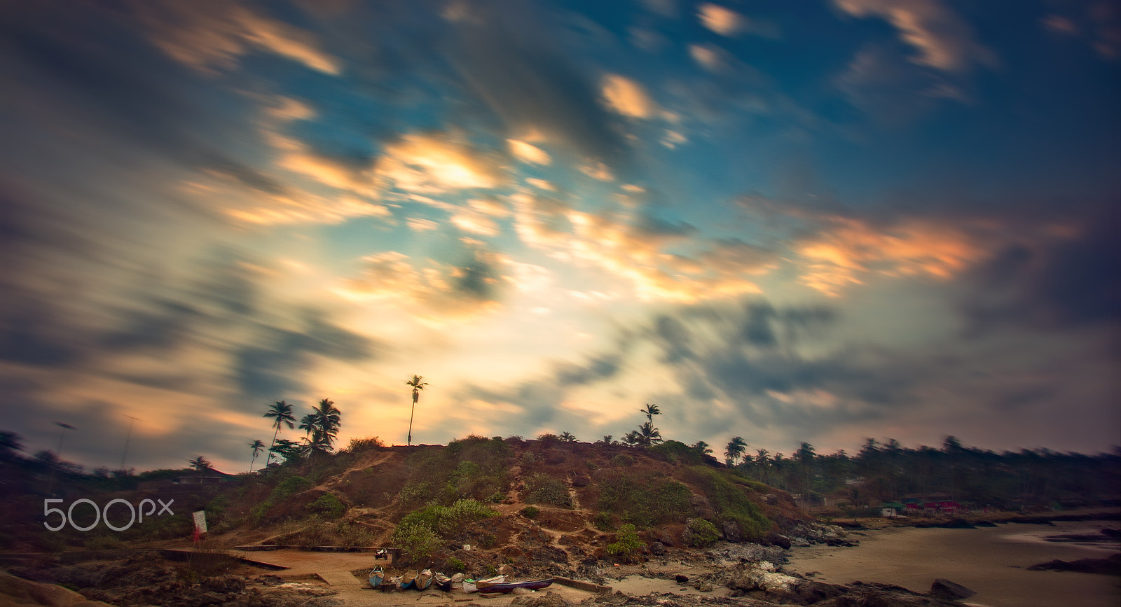 Canon EOS 6D + Canon EF 16-35mm F2.8L USM sample photo. Dawn in goa photography