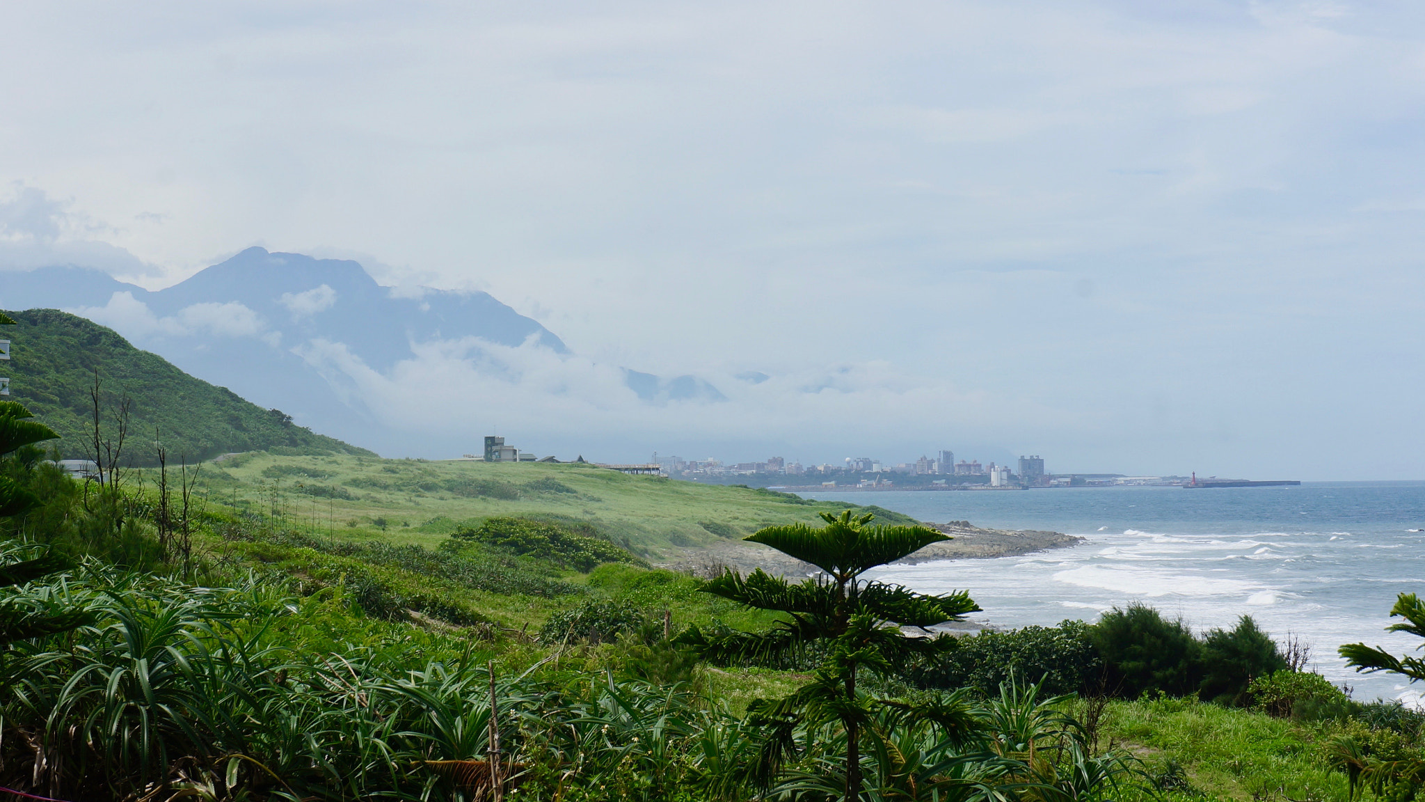 Sony E 18-55mm F3.5-5.6 OSS sample photo. Sea coast of hualien, taiwan photography