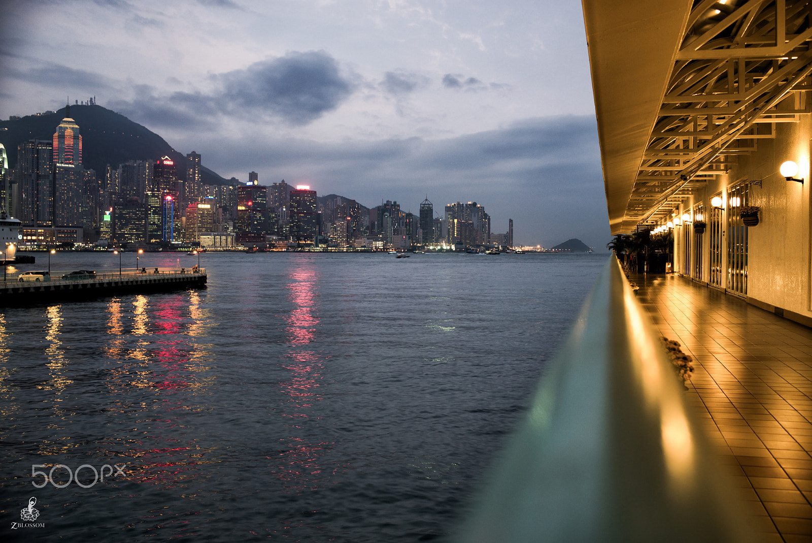 Leica Summilux-M 35mm F1.4 ASPH sample photo. Victoria harbour from hk side photography