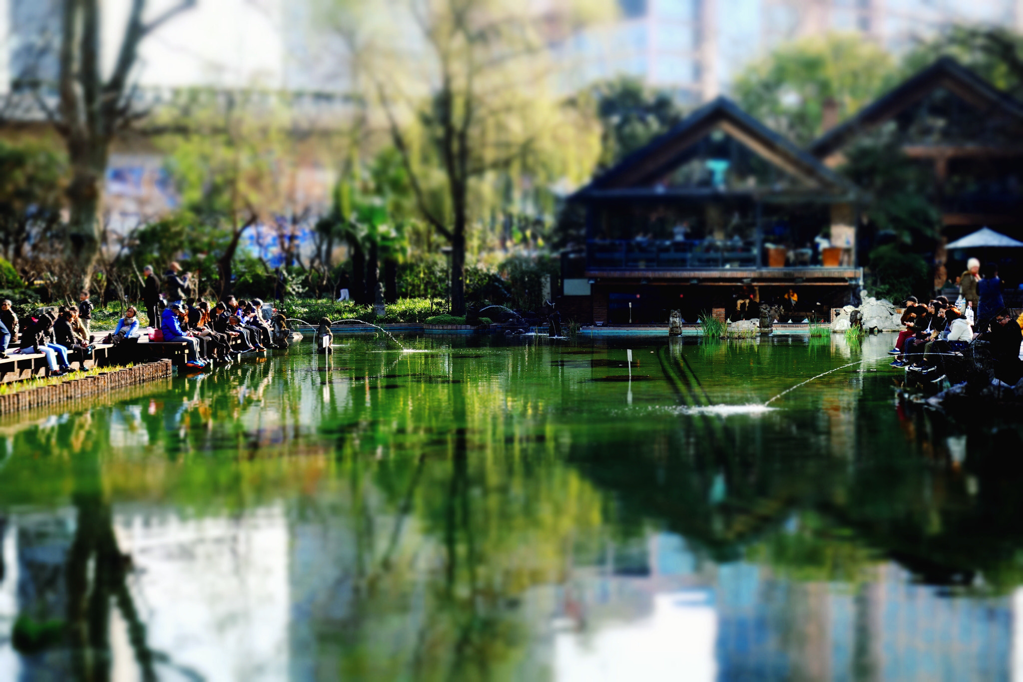 Sony 28-100mm F1.8-4.9 sample photo. Shanghai · jingan park photography