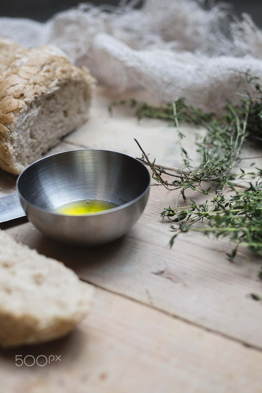 Fujifilm X-E2 + ZEISS Touit 32mm F1.8 sample photo. Olive oil photography