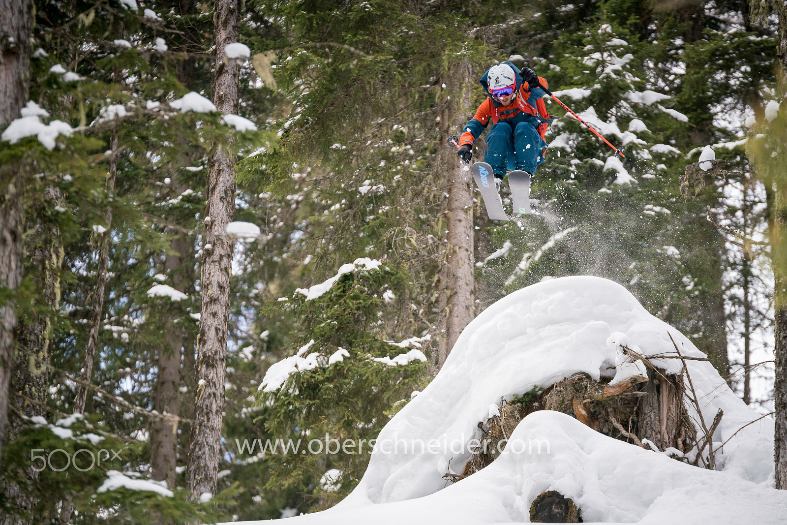 Sony a99 II sample photo. Spring skiing photography