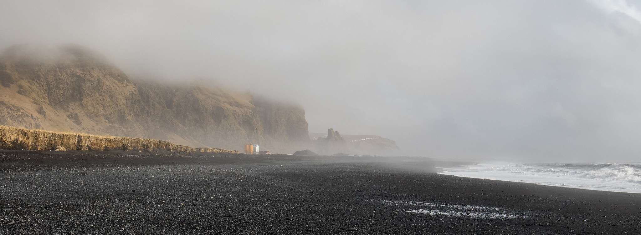 Canon EF 16-35mm F4L IS USM sample photo. Atmospheric south coast iceland photography