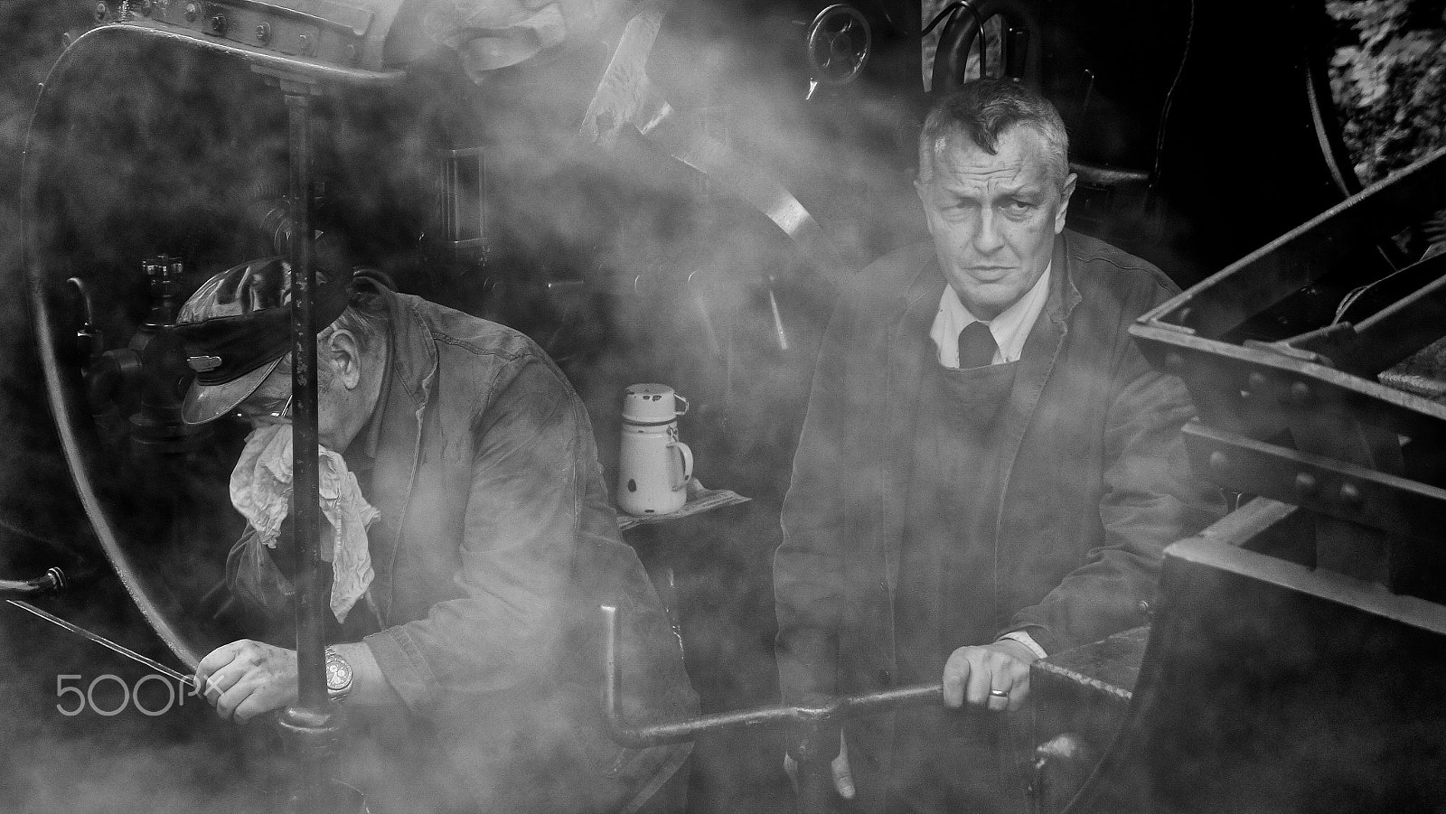 Sony Alpha NEX-7 + Sony E 18-55mm F3.5-5.6 OSS sample photo. Men of steam photography