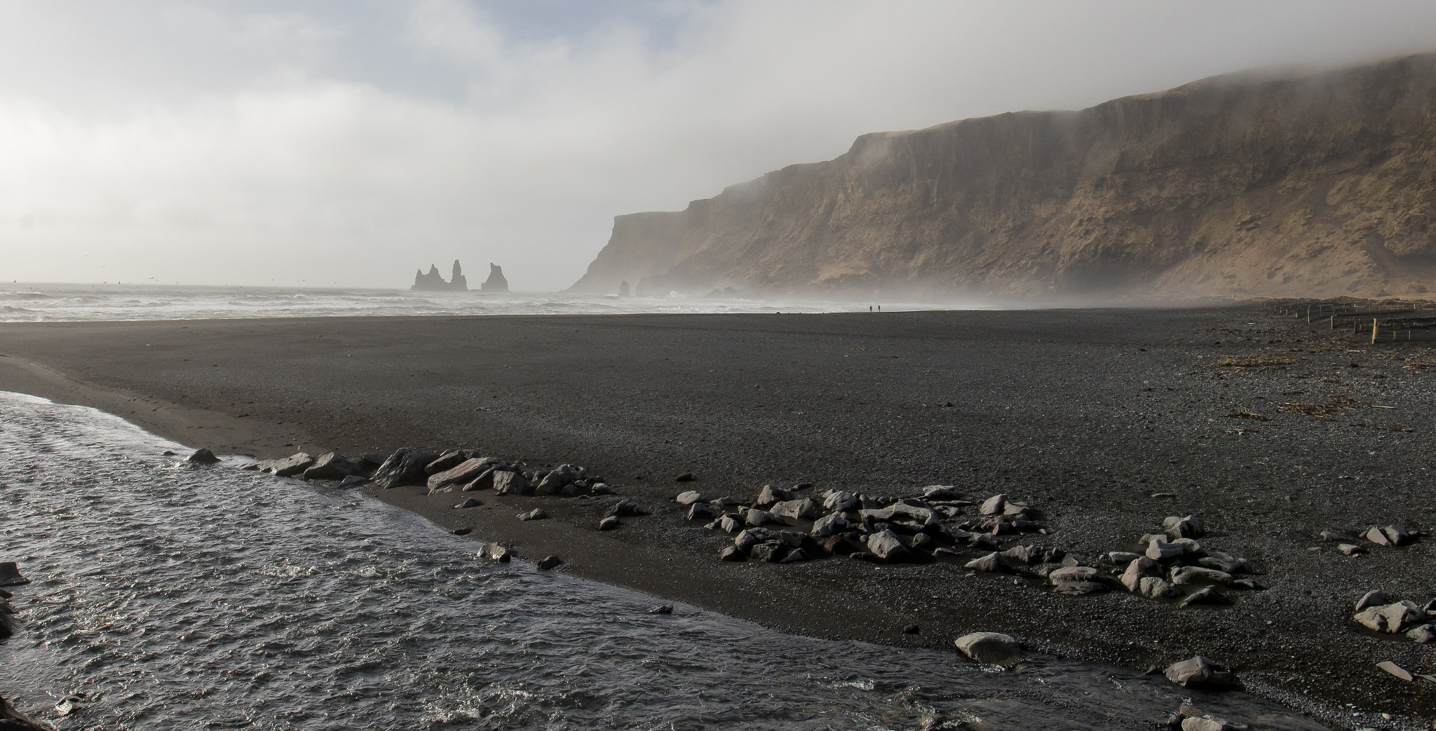 Canon EF 16-35mm F4L IS USM sample photo. Icelandic southern beach photography
