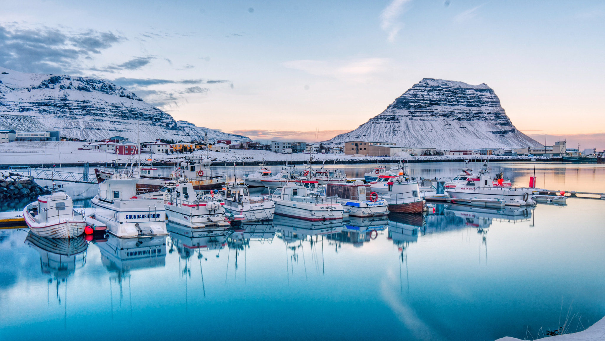 Sony a6300 + Sony Vario-Tessar T* E 16-70mm F4 ZA OSS sample photo. The small fishing village of grundarfjordur, iceland photography