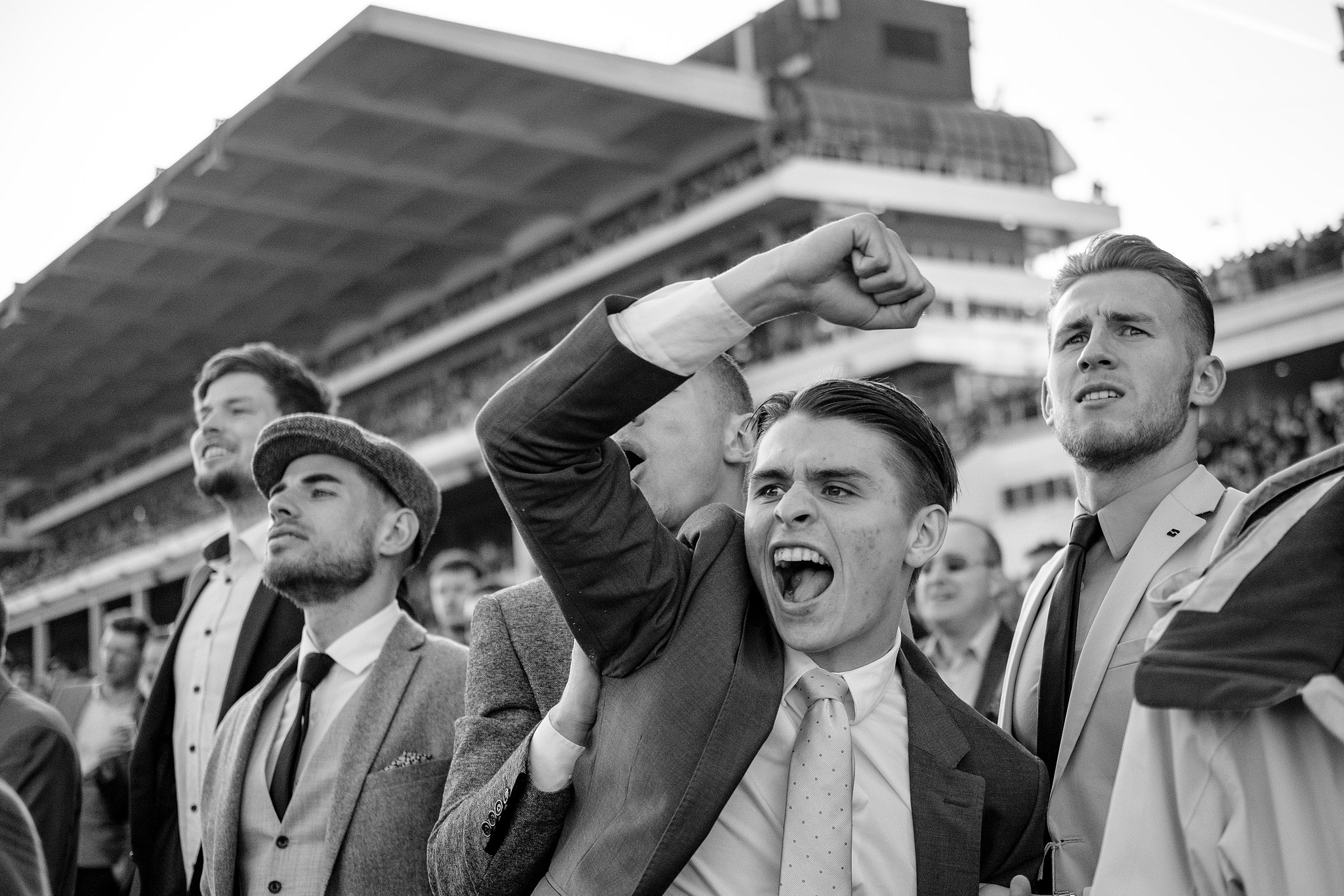 Fujifilm X-Pro2 + Fujifilm XF 35mm F2 R WR sample photo. Betting on the races at cheltenham photography
