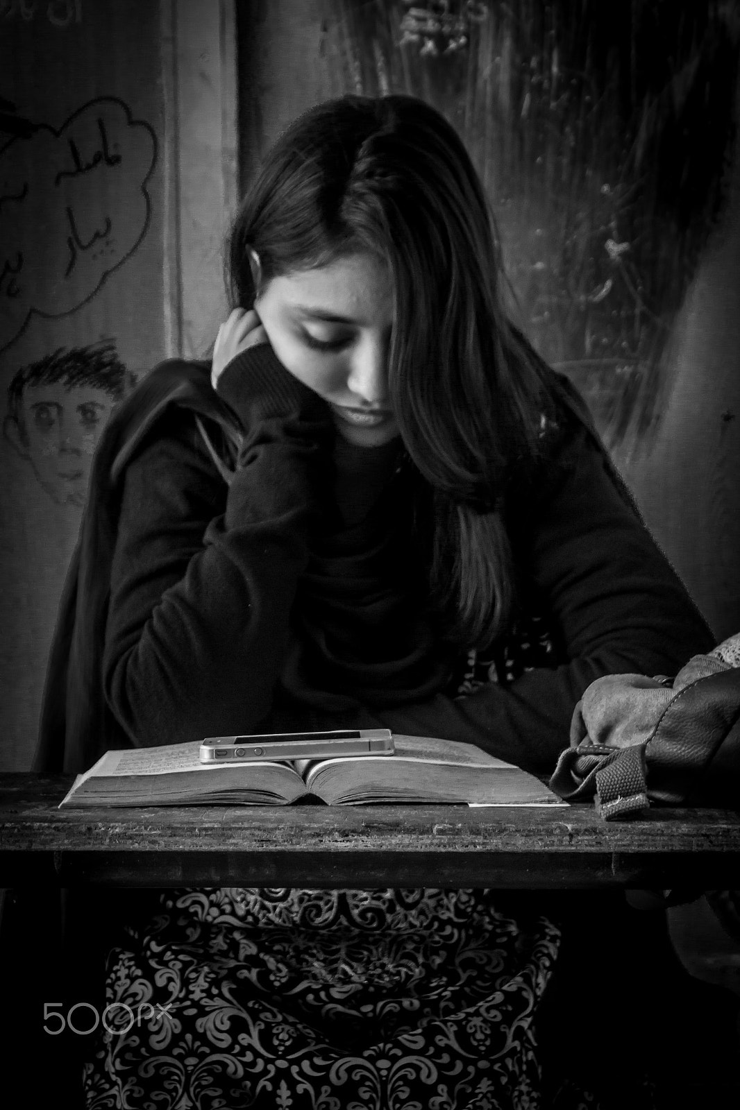 Canon EF-S 18-55mm F3.5-5.6 III sample photo. We get lost in the books to find ourselves photography