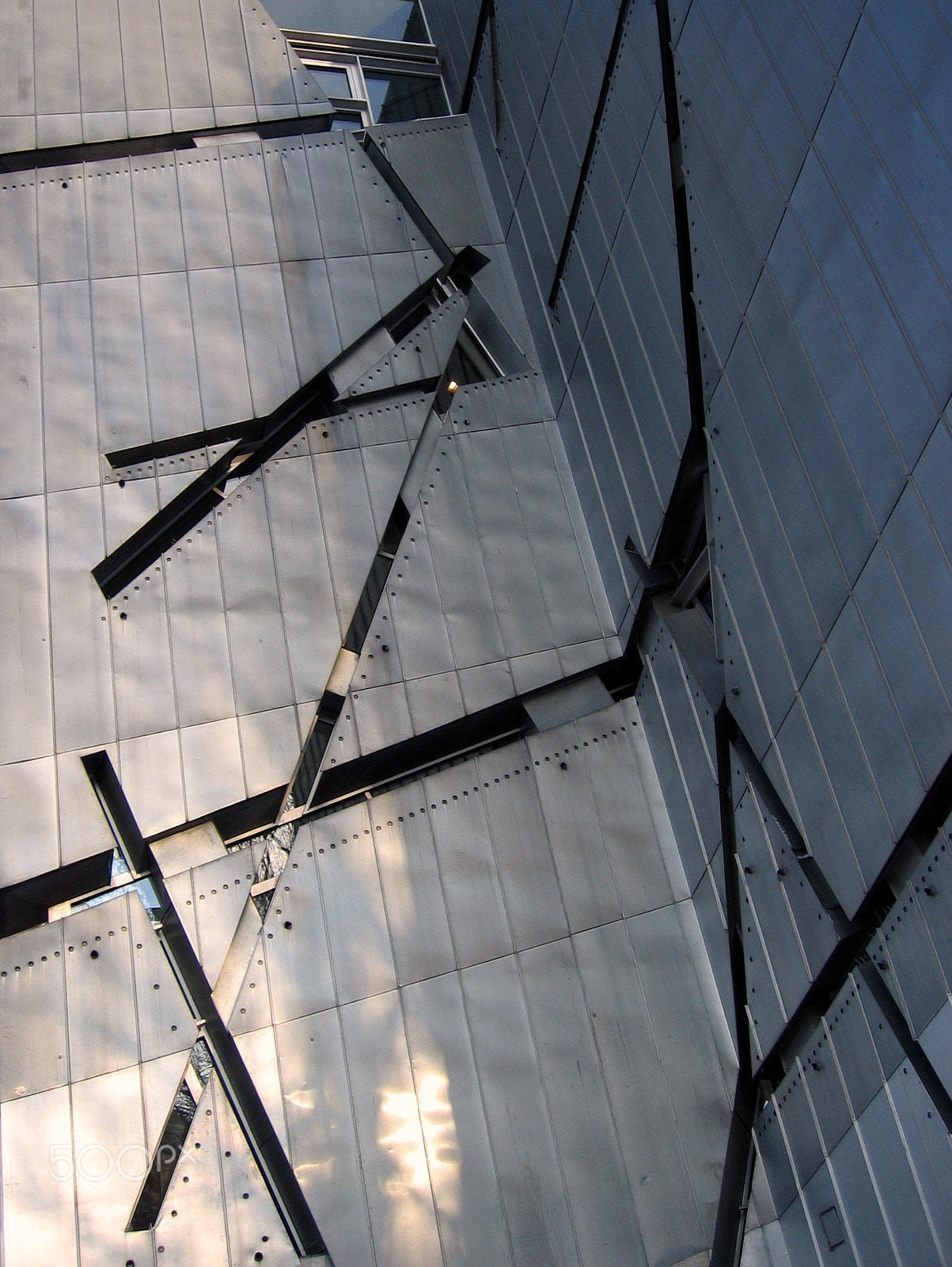 Canon DIGITAL IXUS 400 sample photo. Berliner urban city art perspective photography