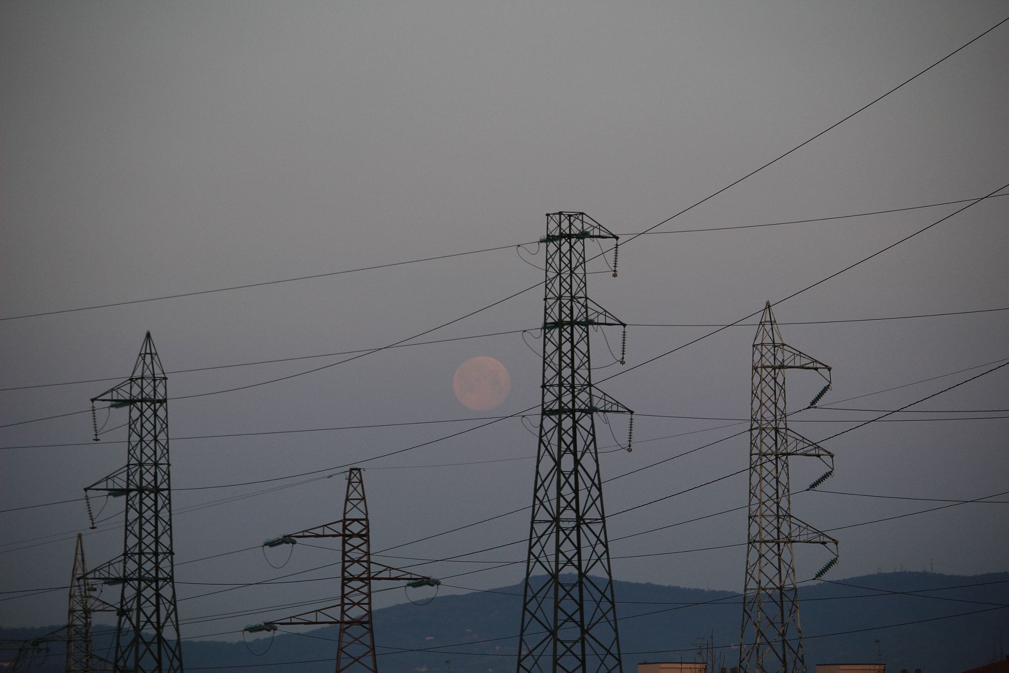 Canon EOS 100D (EOS Rebel SL1 / EOS Kiss X7) + Canon EF-S 55-250mm F4-5.6 IS STM sample photo. Goodnight moon.. photography