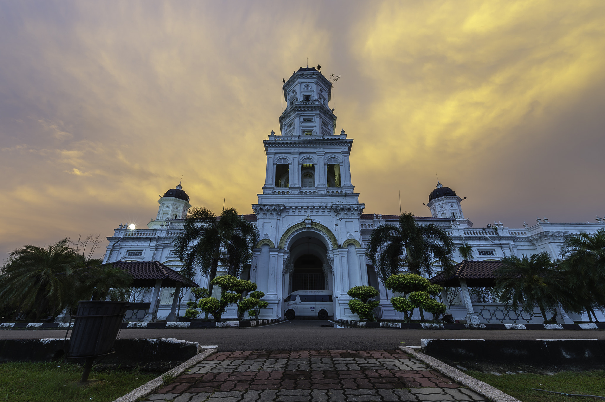 Nikon D3S + Nikon AF-S Nikkor 14-24mm F2.8G ED sample photo. Sunset colours. photography