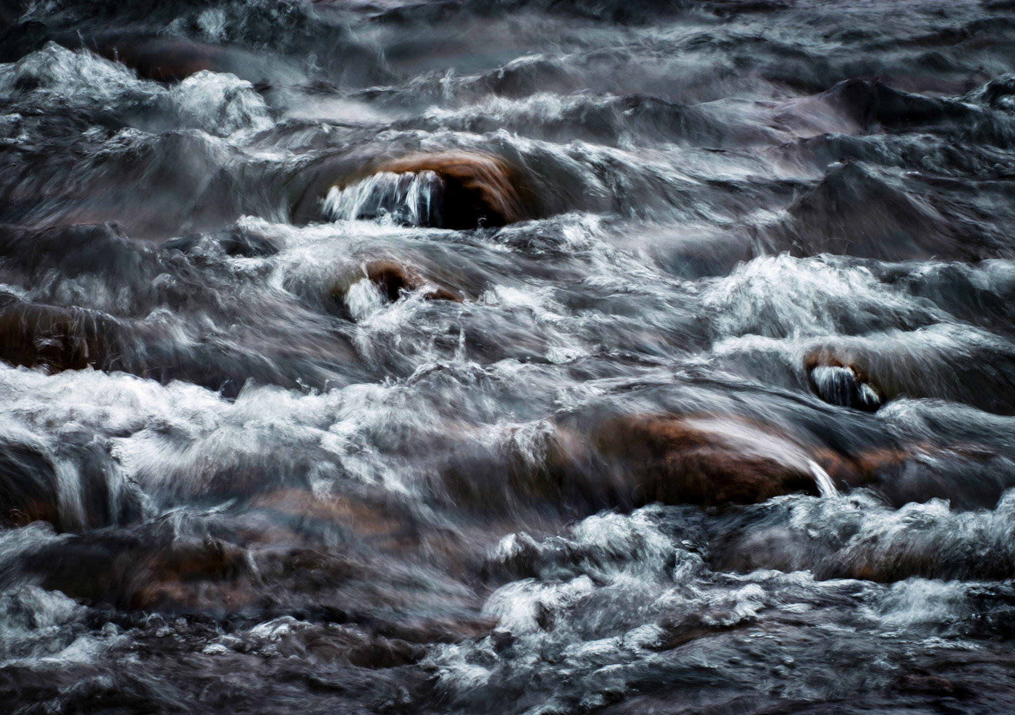 Nikon D5500 sample photo. Blurred dramatic detail the fierce river photography