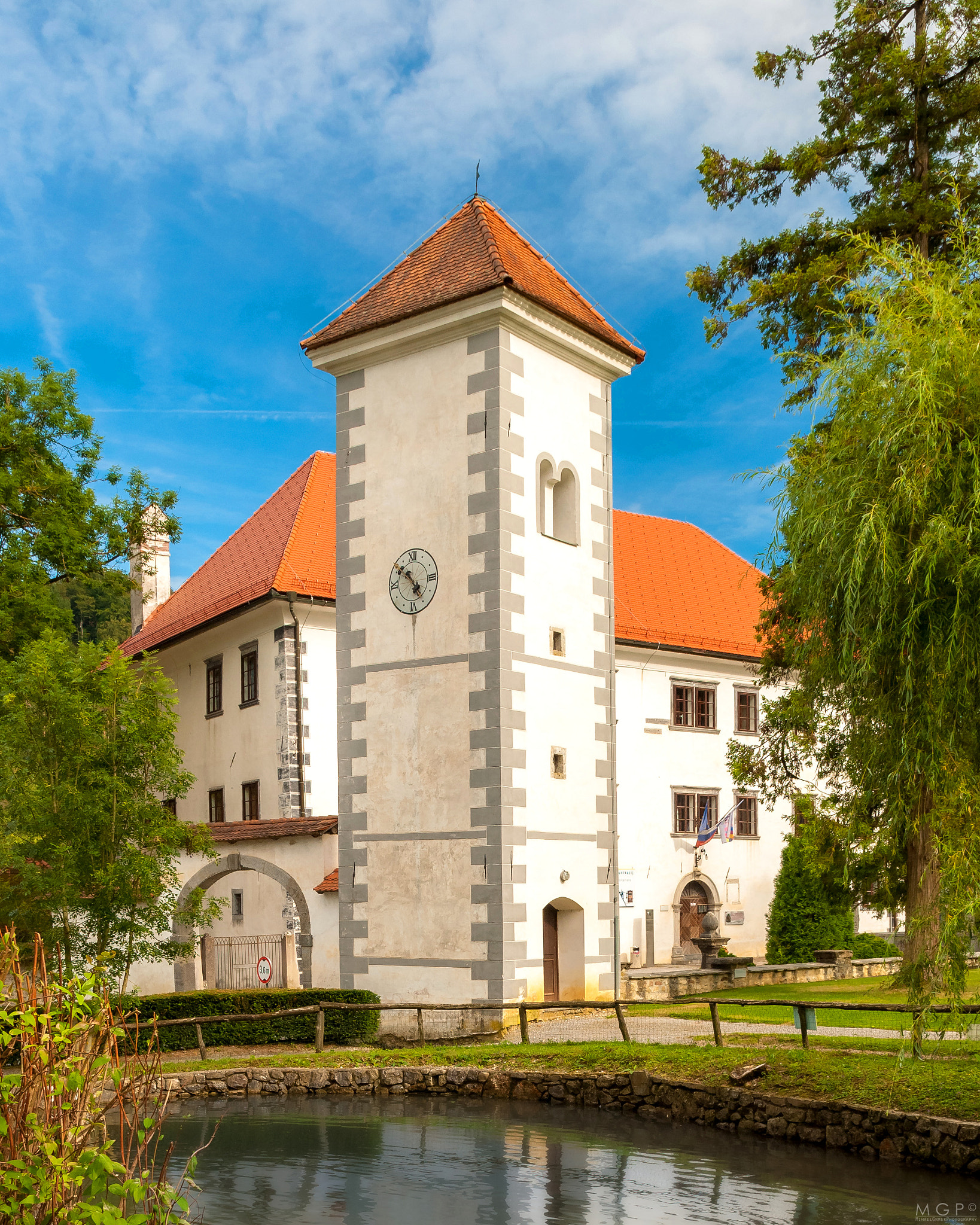 Sigma 17-50mm F2.8 EX DC OS HSM sample photo. Polhov gradec, slovenia photography