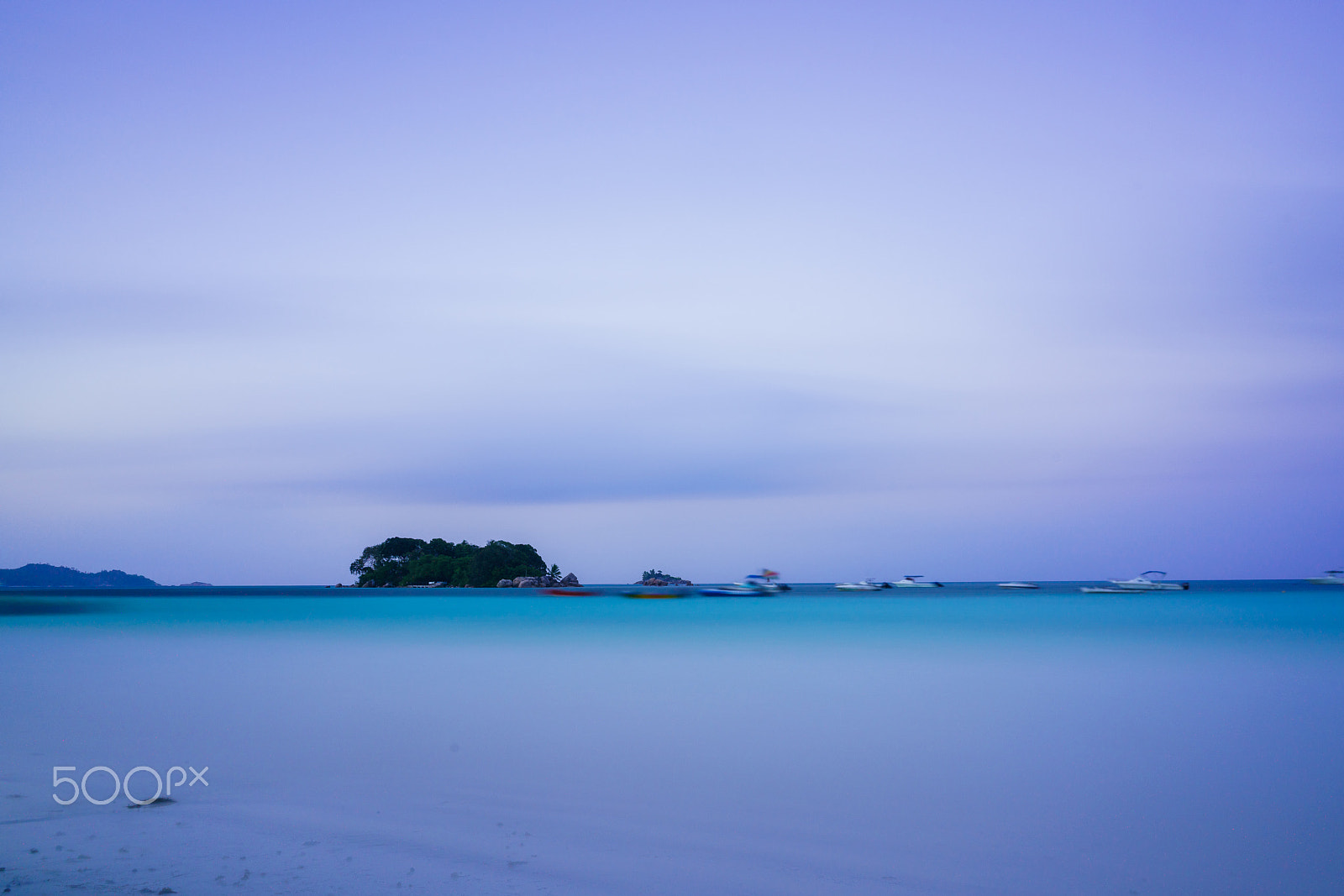 Sony a7R II + Sony FE 28mm F2 sample photo. Praslin sunset, seychelles photography