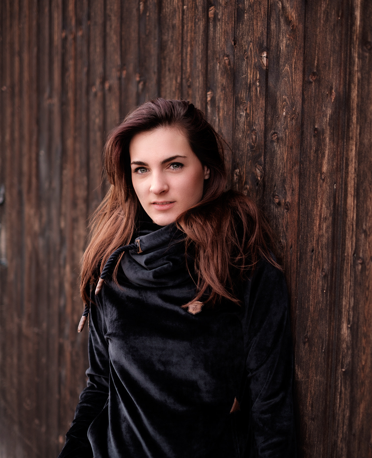 Fujifilm X-T1 + Fujifilm XF 35mm F1.4 R sample photo. Brown hair  photography