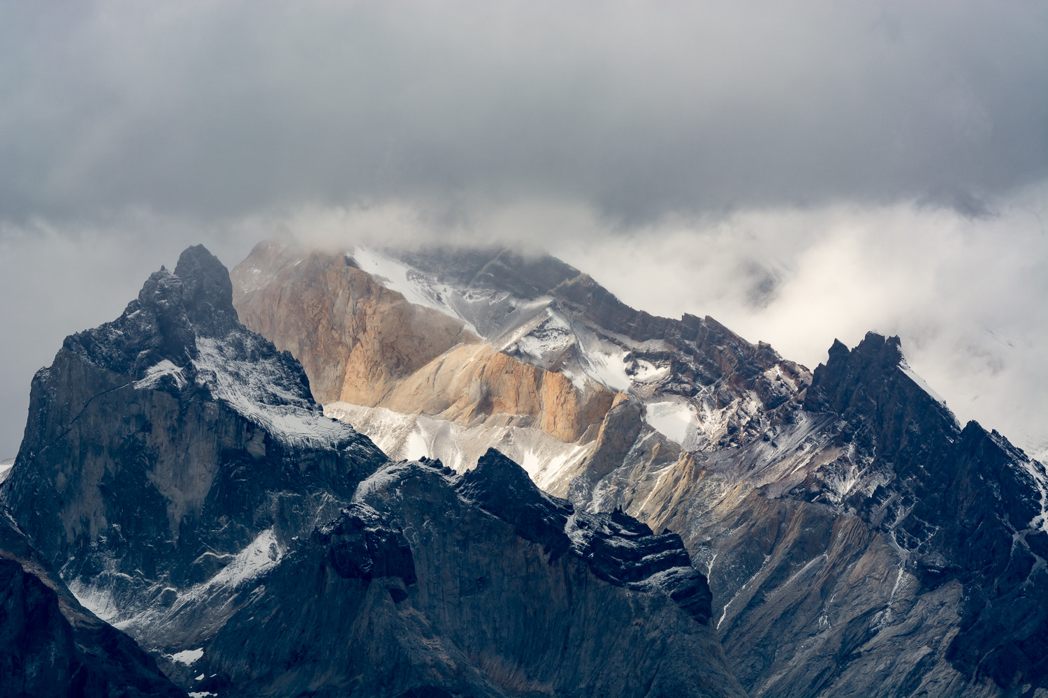 Nikon D7100 + Tamron SP 70-200mm F2.8 Di VC USD sample photo. Cuernos del paine, torres del paine/chile photography