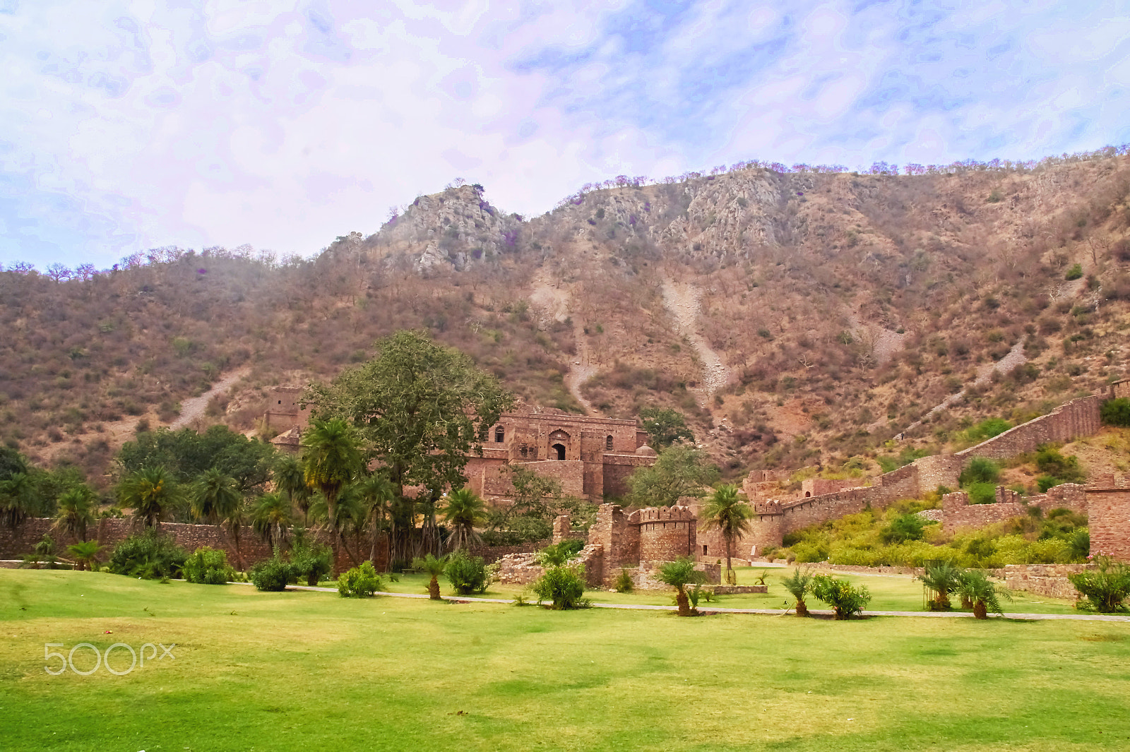 Sony DT 18-135mm F3.5-5.6 SAM sample photo. Bhangarh fort- the most haunted city photography