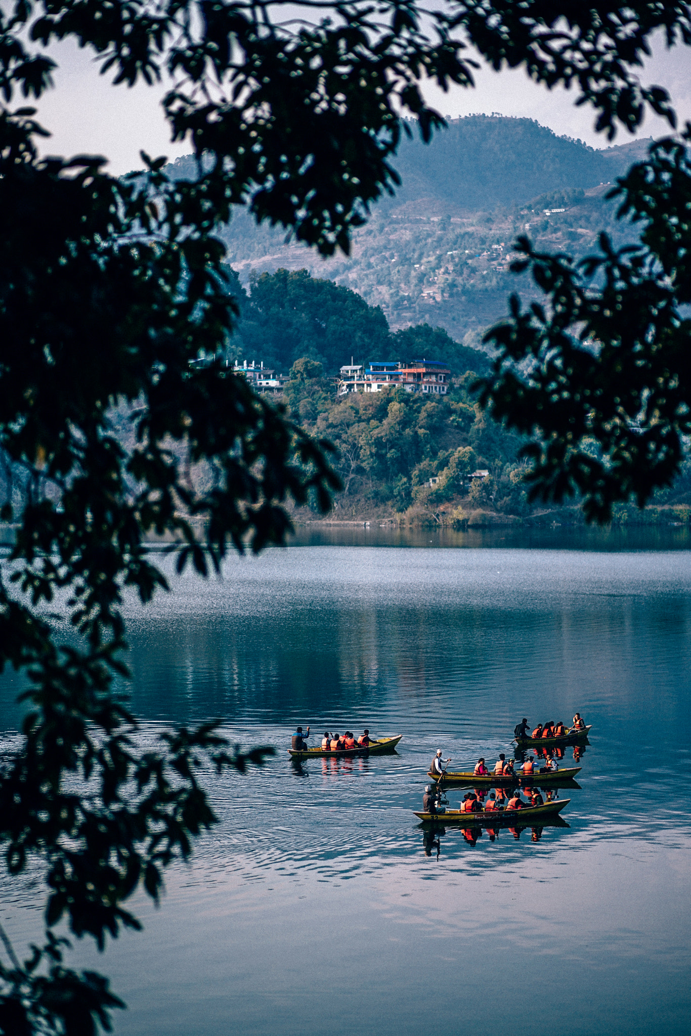 DT 85mm F1.8 SAM sample photo. Lake exploration photography
