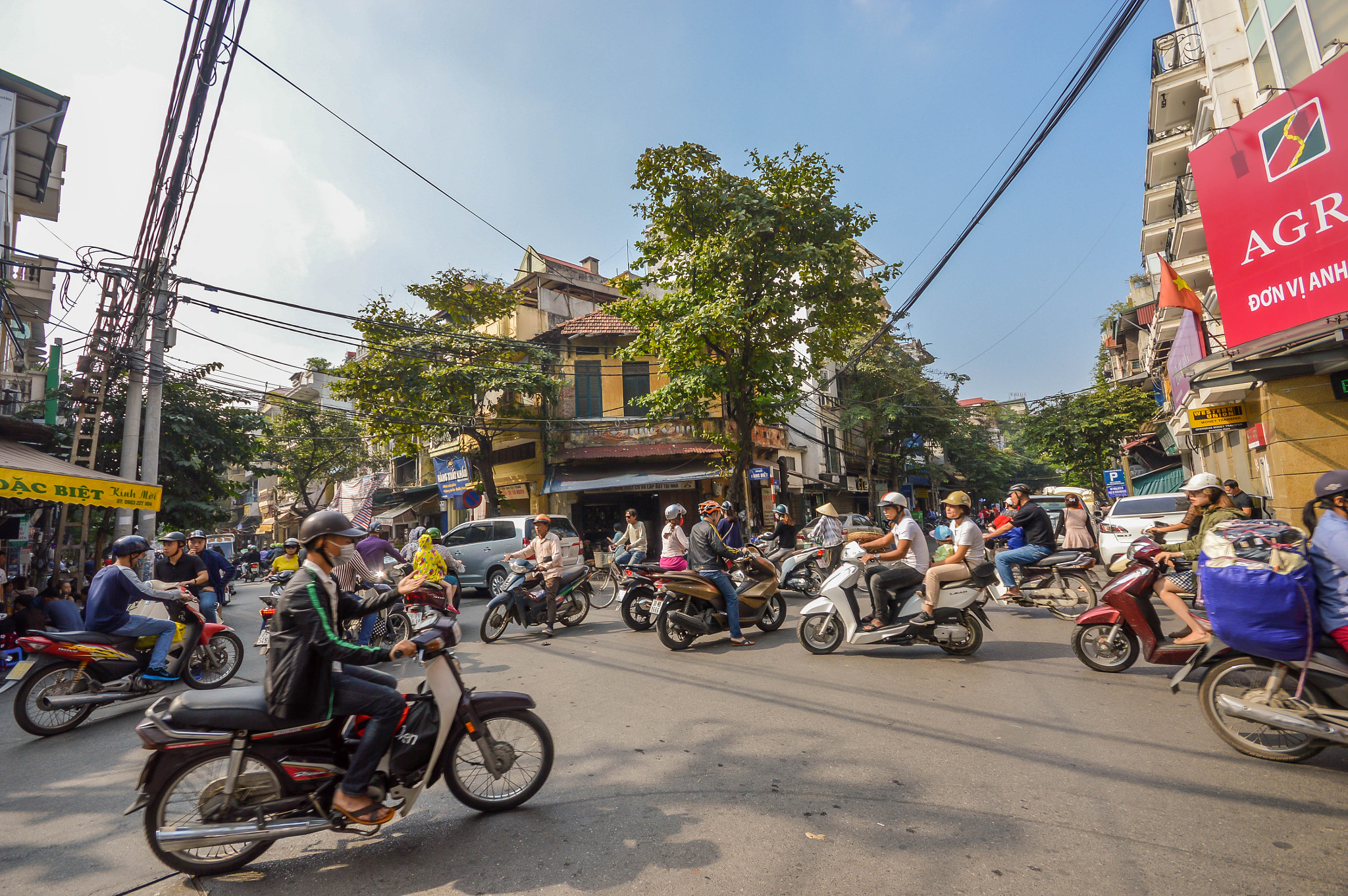 Sigma 10-20mm F4-5.6 EX DC HSM sample photo. Vietnam photography