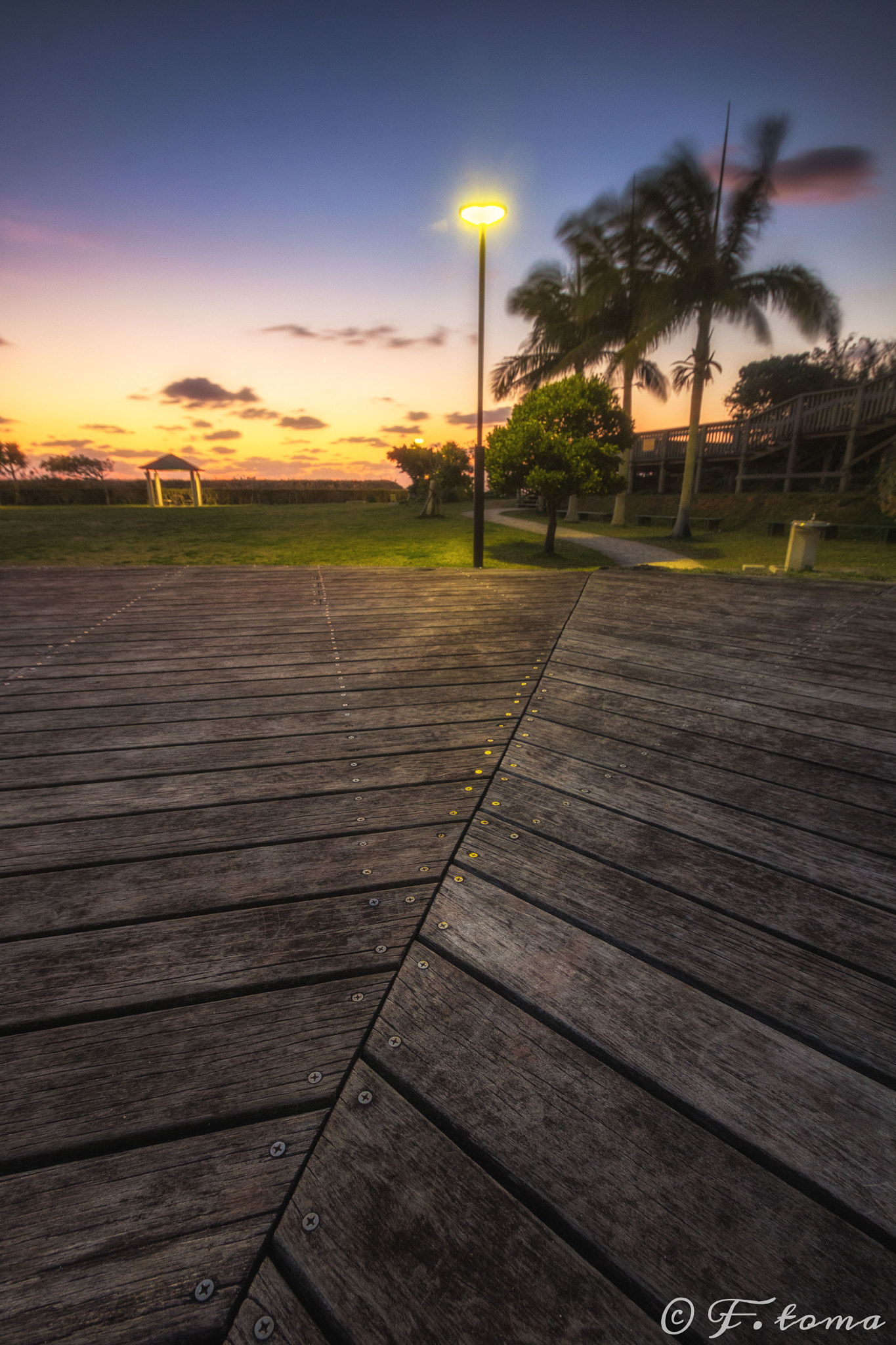 Sigma 10-20mm F3.5 EX DC HSM sample photo. Time to go home photography