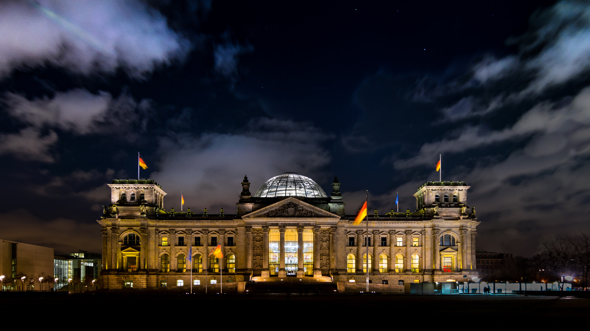 Nikon D3300 + Tokina AT-X Pro 11-16mm F2.8 DX II sample photo. Reichstag photography