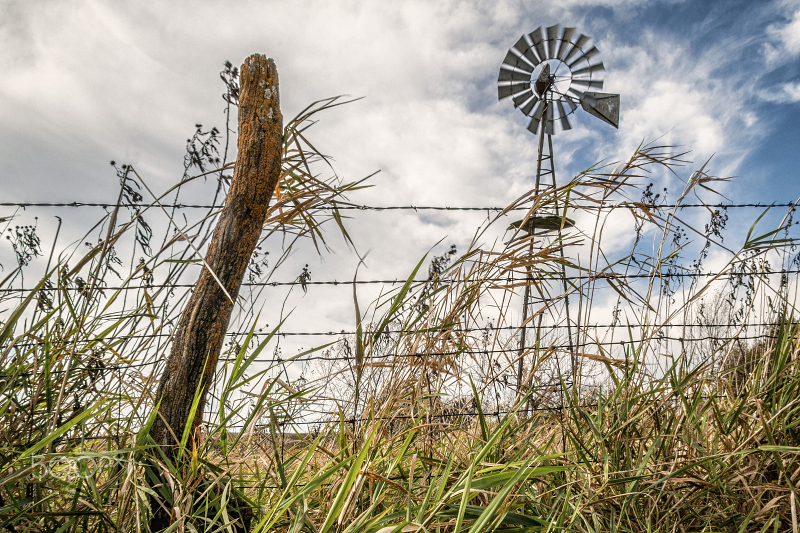 Canon EF-S 17-85mm F4-5.6 IS USM sample photo. "country cliche" photography
