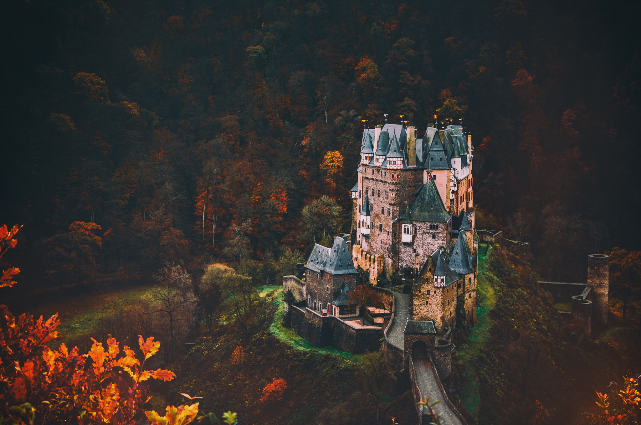 Nikon D300S sample photo. Eltz castle photography