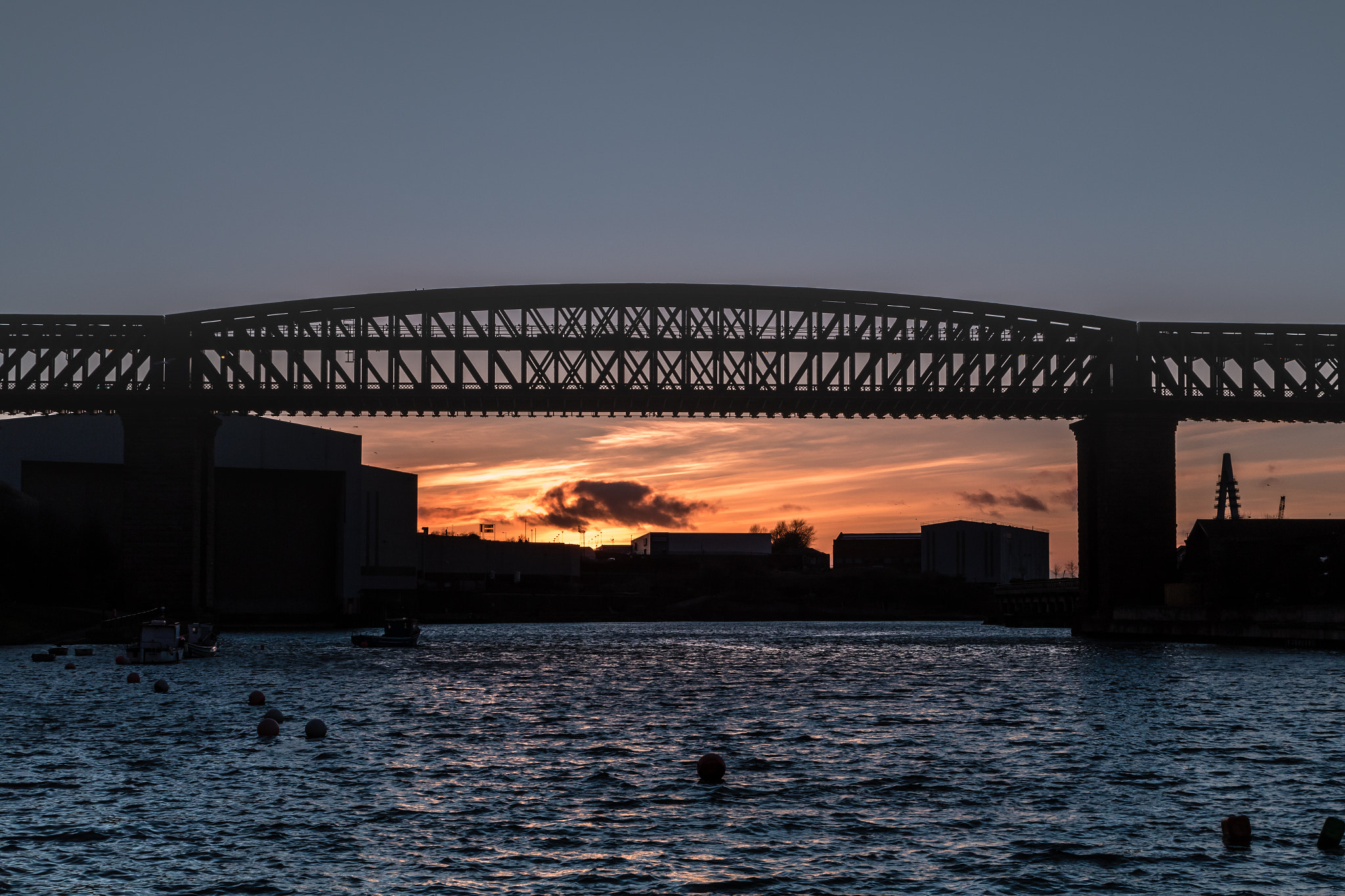 Sigma 24-70mm F2.8 EX DG Macro sample photo. Queen alexandra bridge at sunset photography