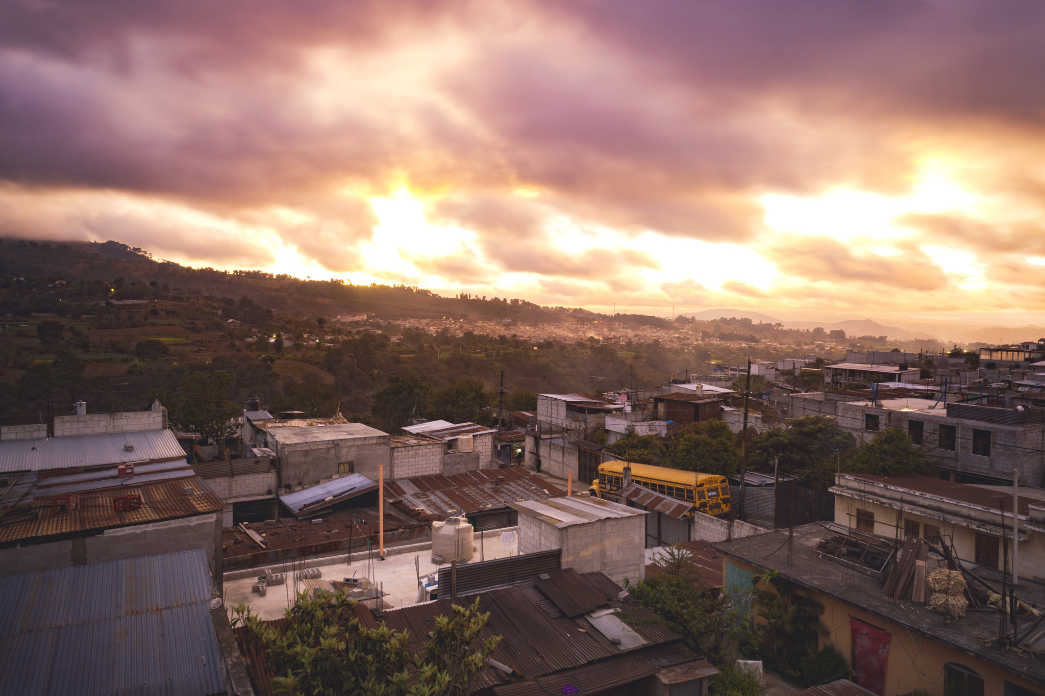 Sony a6000 + Sony E 16mm F2.8 sample photo. Jueves 16 photography