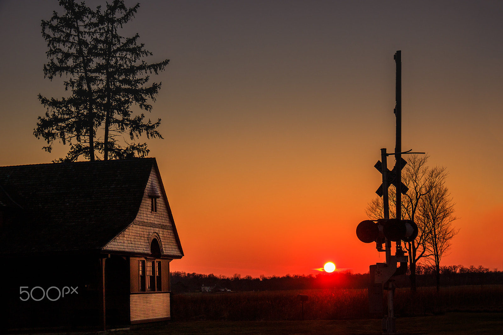 Canon EF-S 18-200mm F3.5-5.6 IS sample photo. Historical train depot in wayne illinois photography